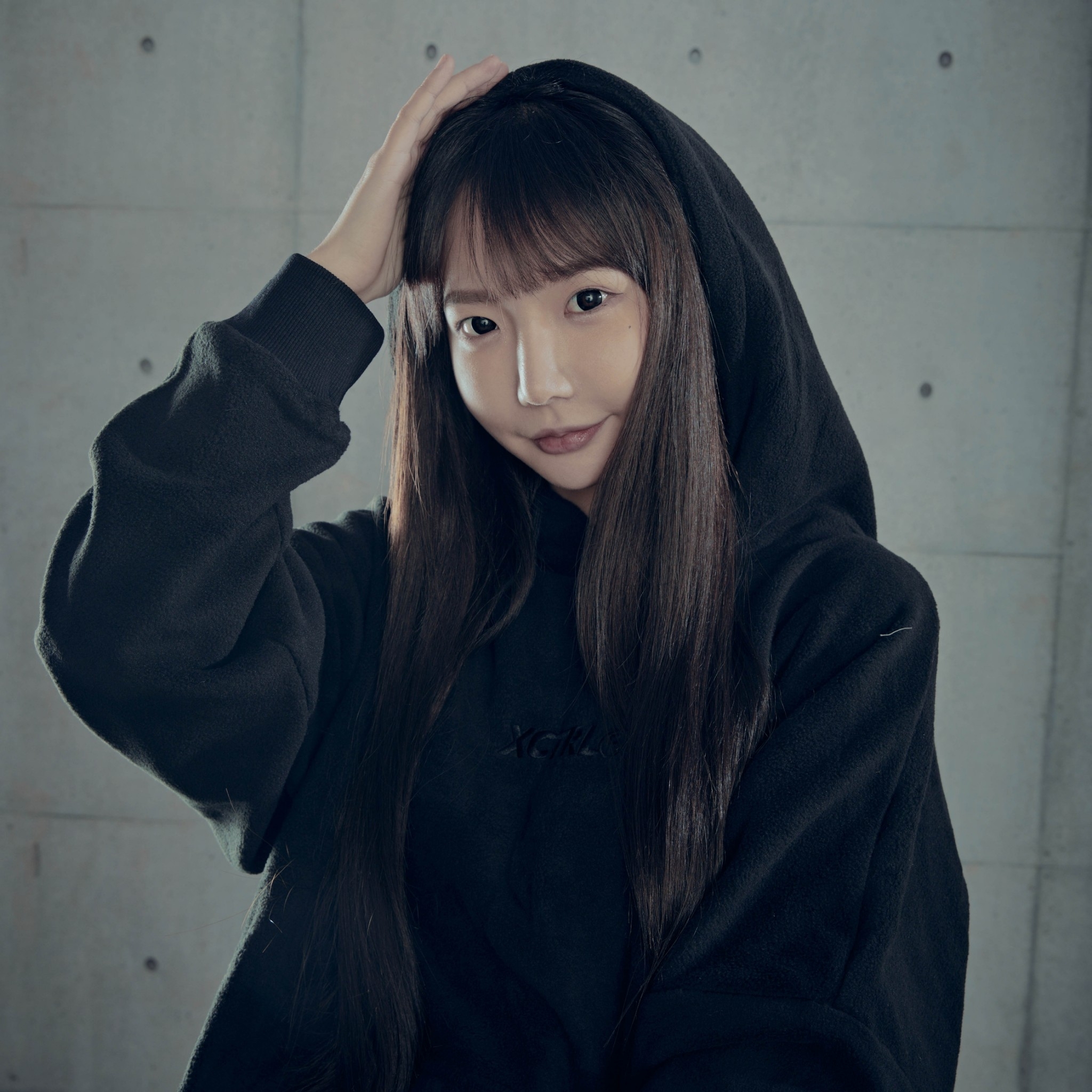 XCTRL 落肩羊羔毛寬版帽T-黑