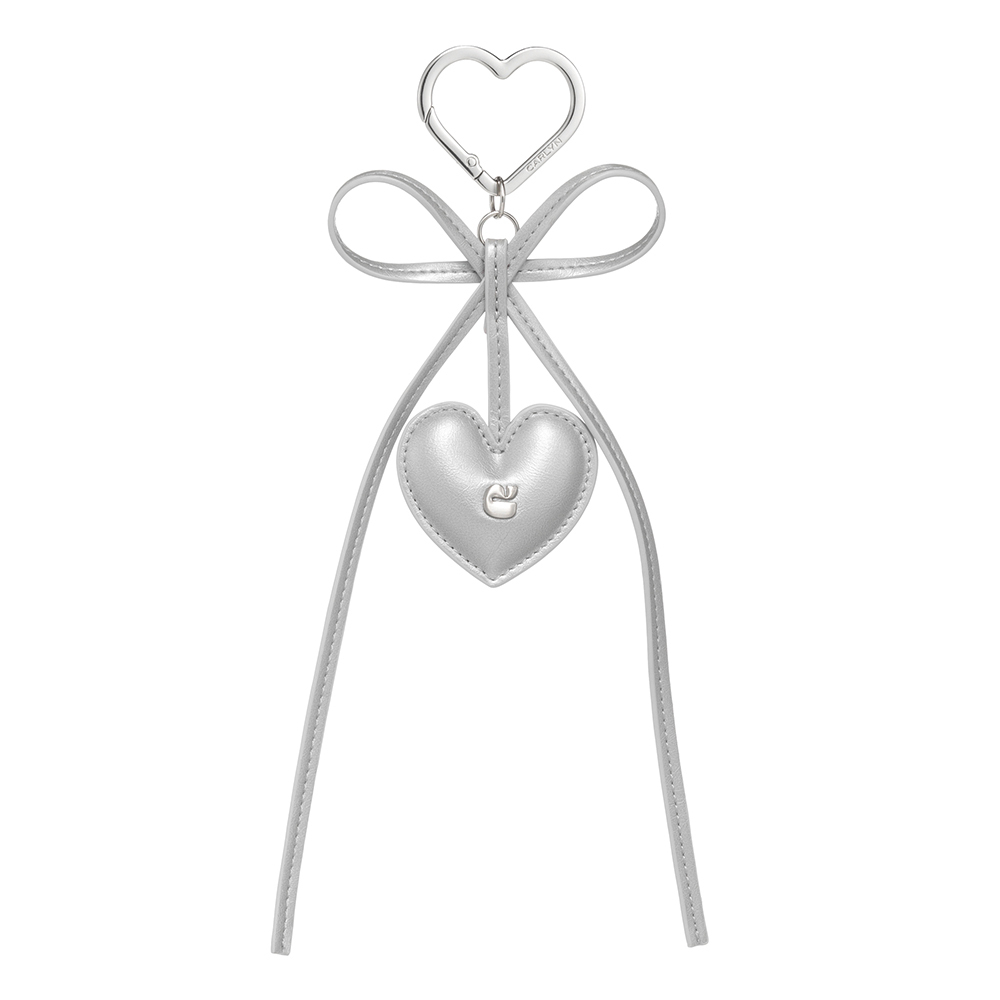 Carlyn Heart And Ribbon Charm