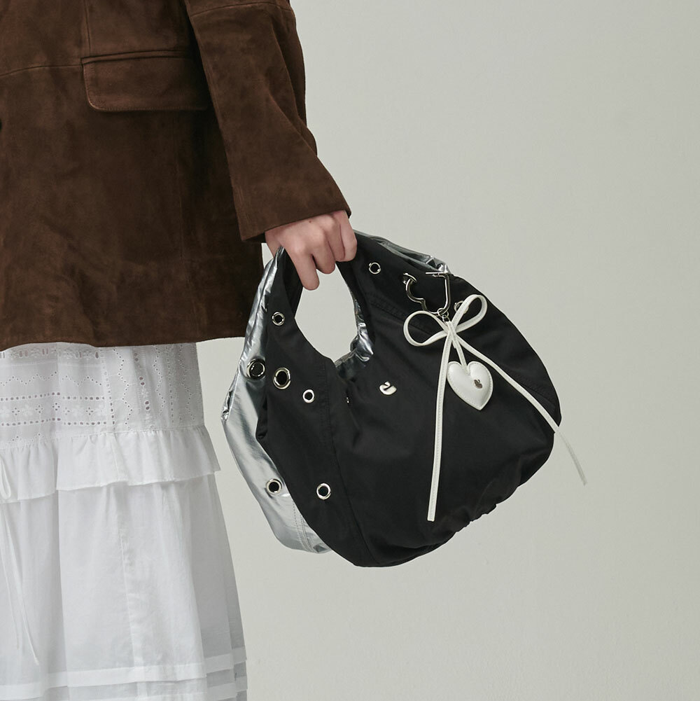 Carlyn Heart And Ribbon Charm