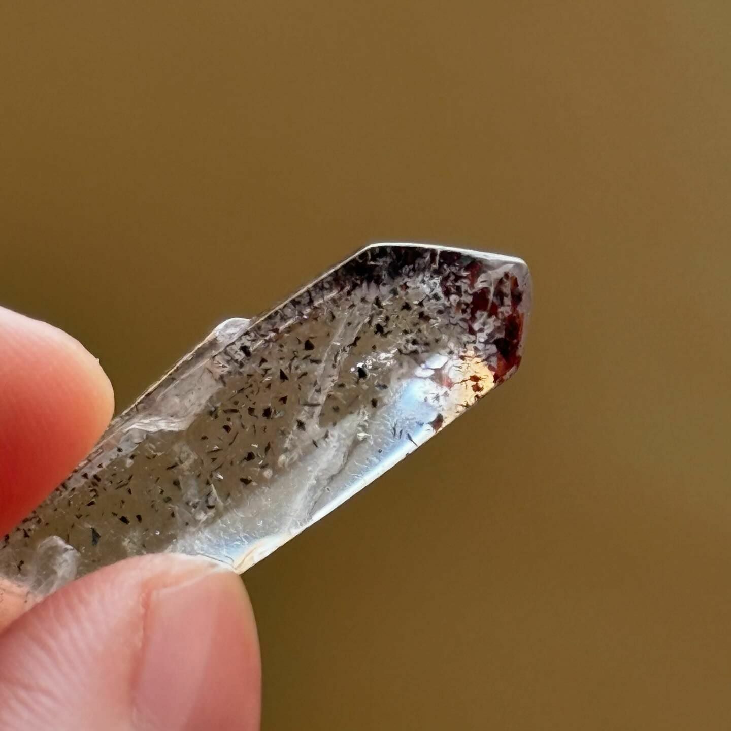 [原石] 金草莓超七 迷你小柱