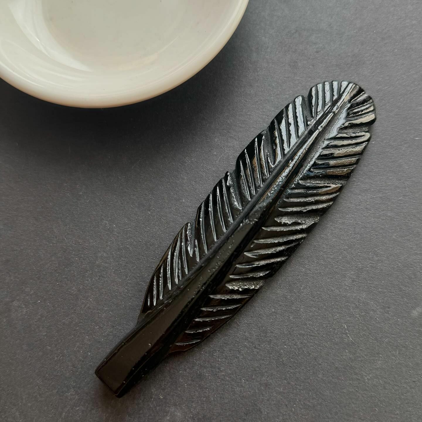 [原石] 黑曜石 羽毛 雕刻件