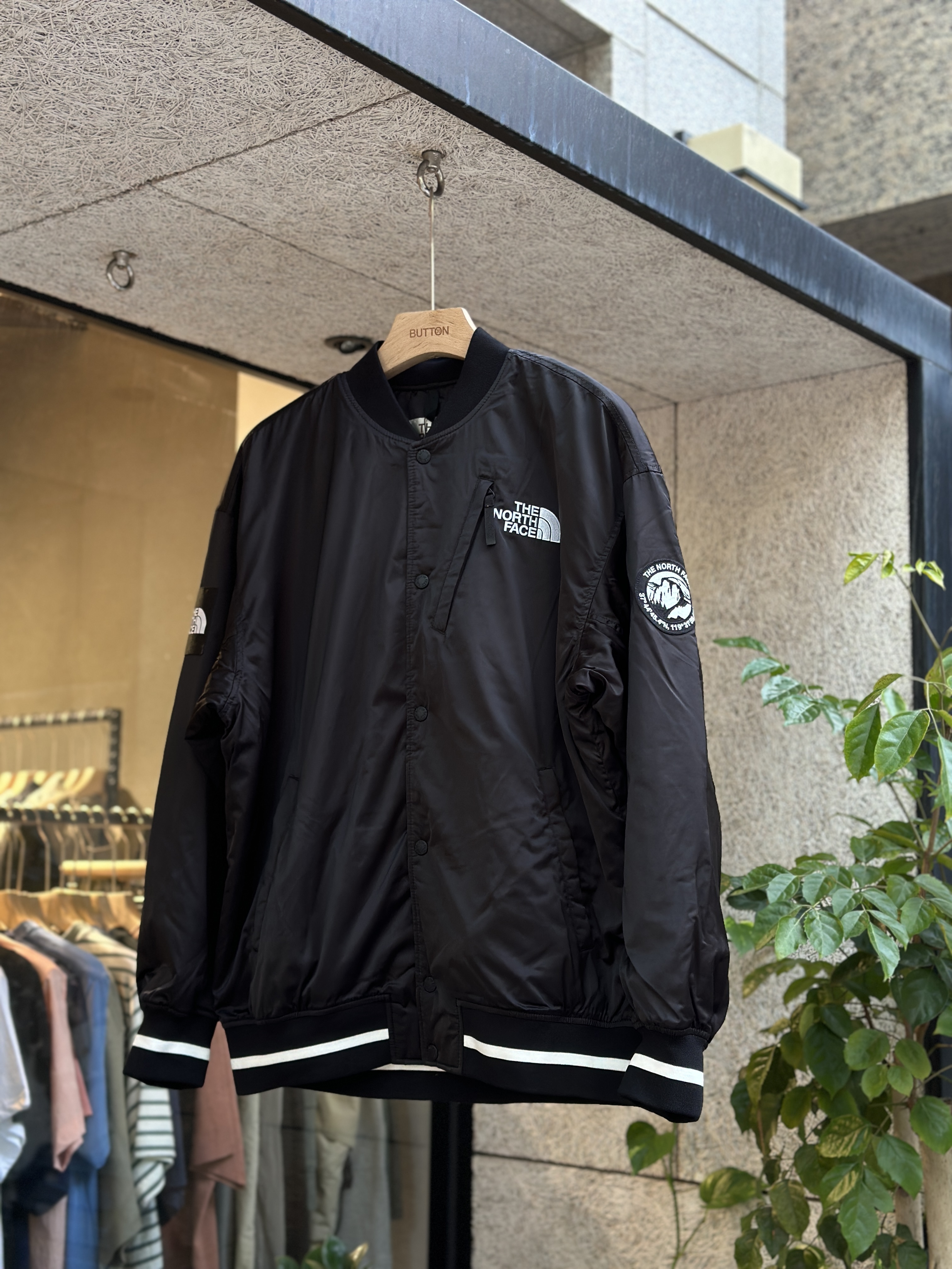 ★THE NORTH FACE★ Player Varsity Jacket NJ3NQ60L_PPI The North Face PLAYER VARSITY JACKET 北臉拼接棒球外套NJ3NQ60