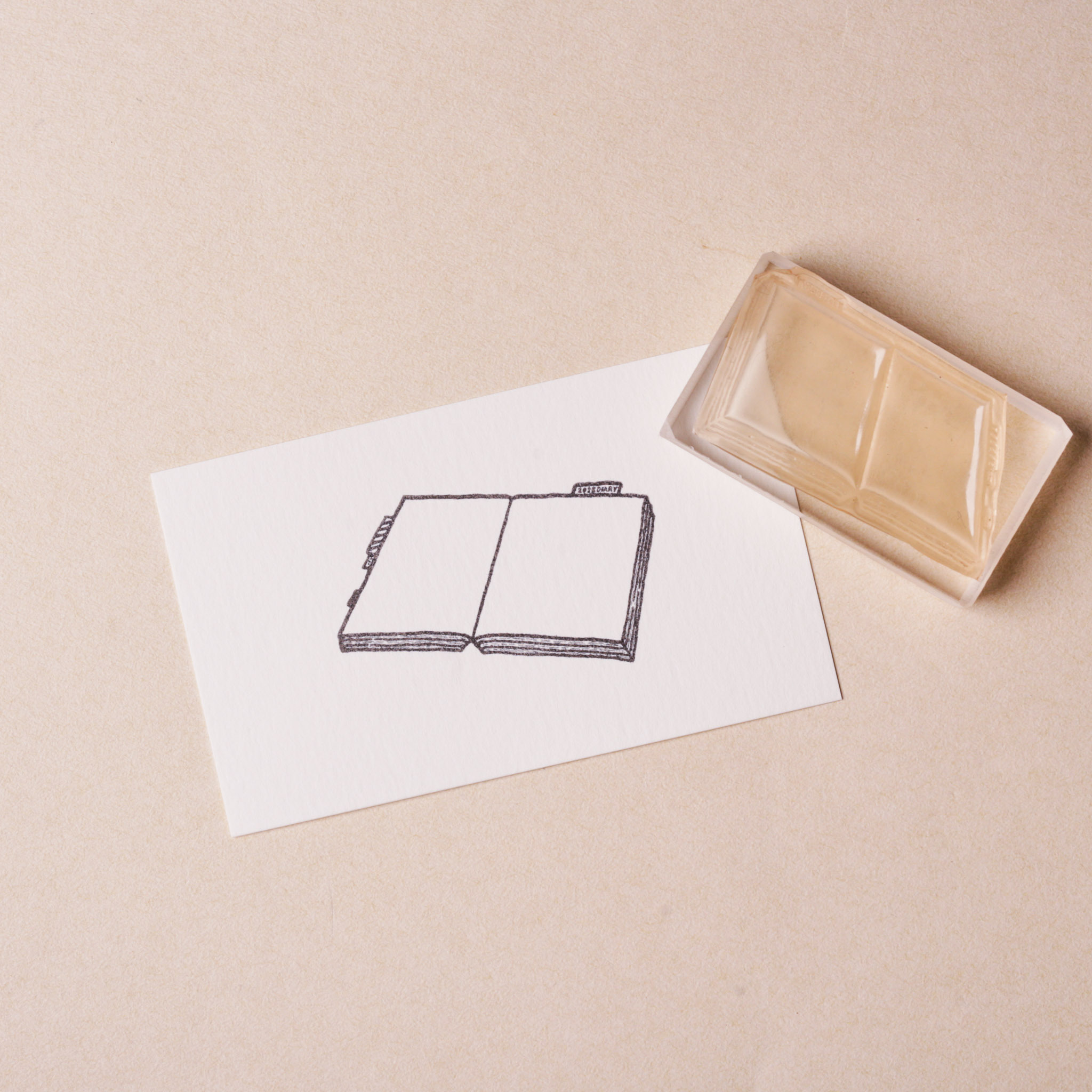 打開的筆記本 膠版印章｜一分之一工作室 臺灣