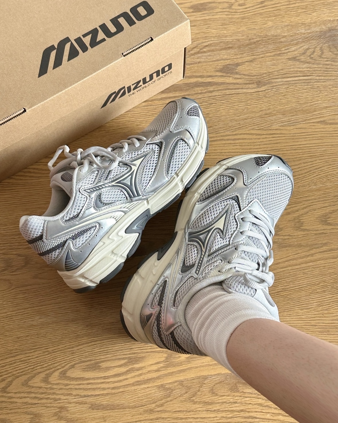 宋  讚 MIZUNO SPARK CN 奶油拼黑D1GH242806