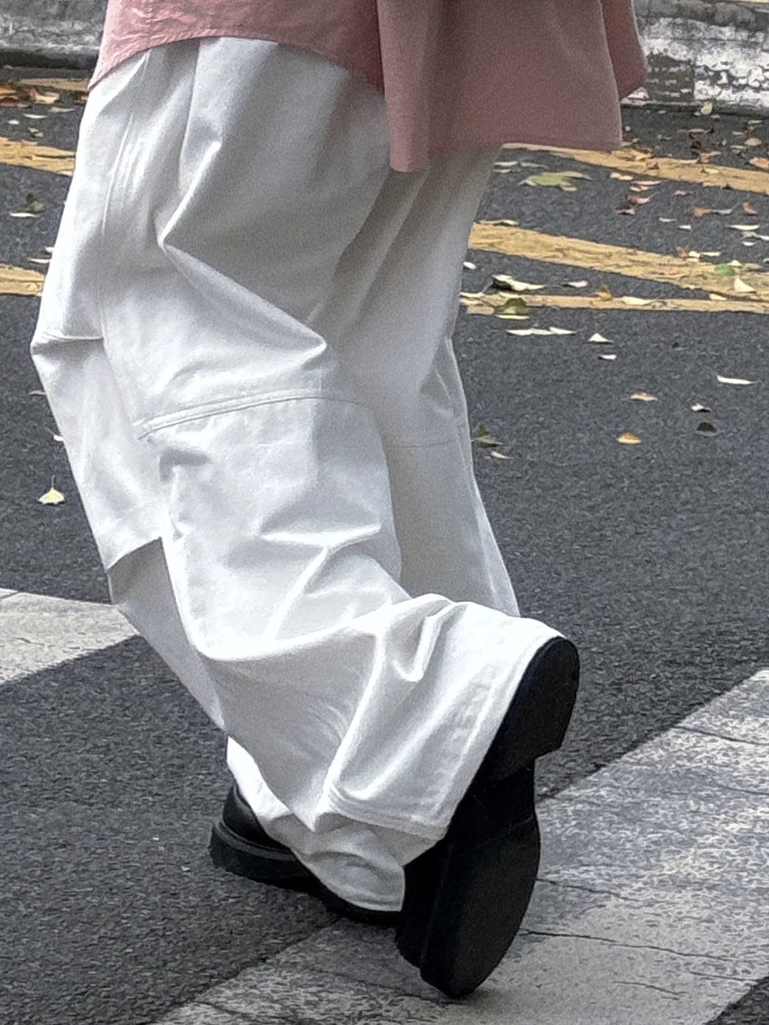 Aurocean 鬆弛感白色立體堆堆長褲