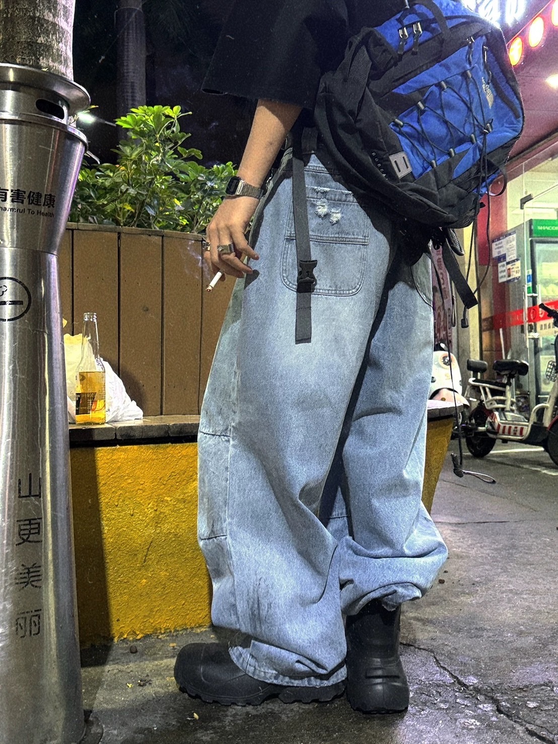 Aurocean 做舊寬鬆立體收褶四季直筒淺藍牛仔褲