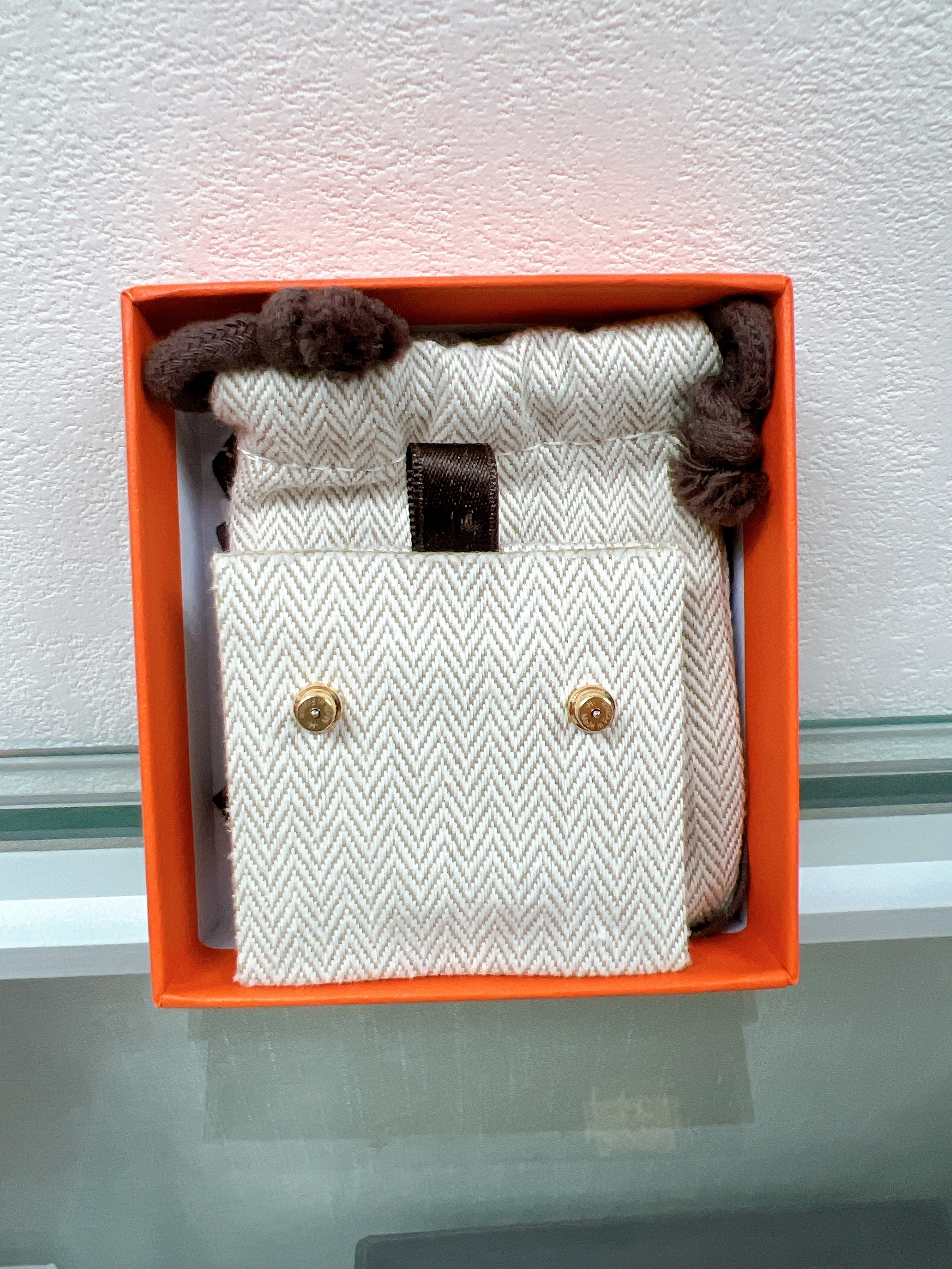 Hermes mini pop h earrings (marron glace/ RGHW)