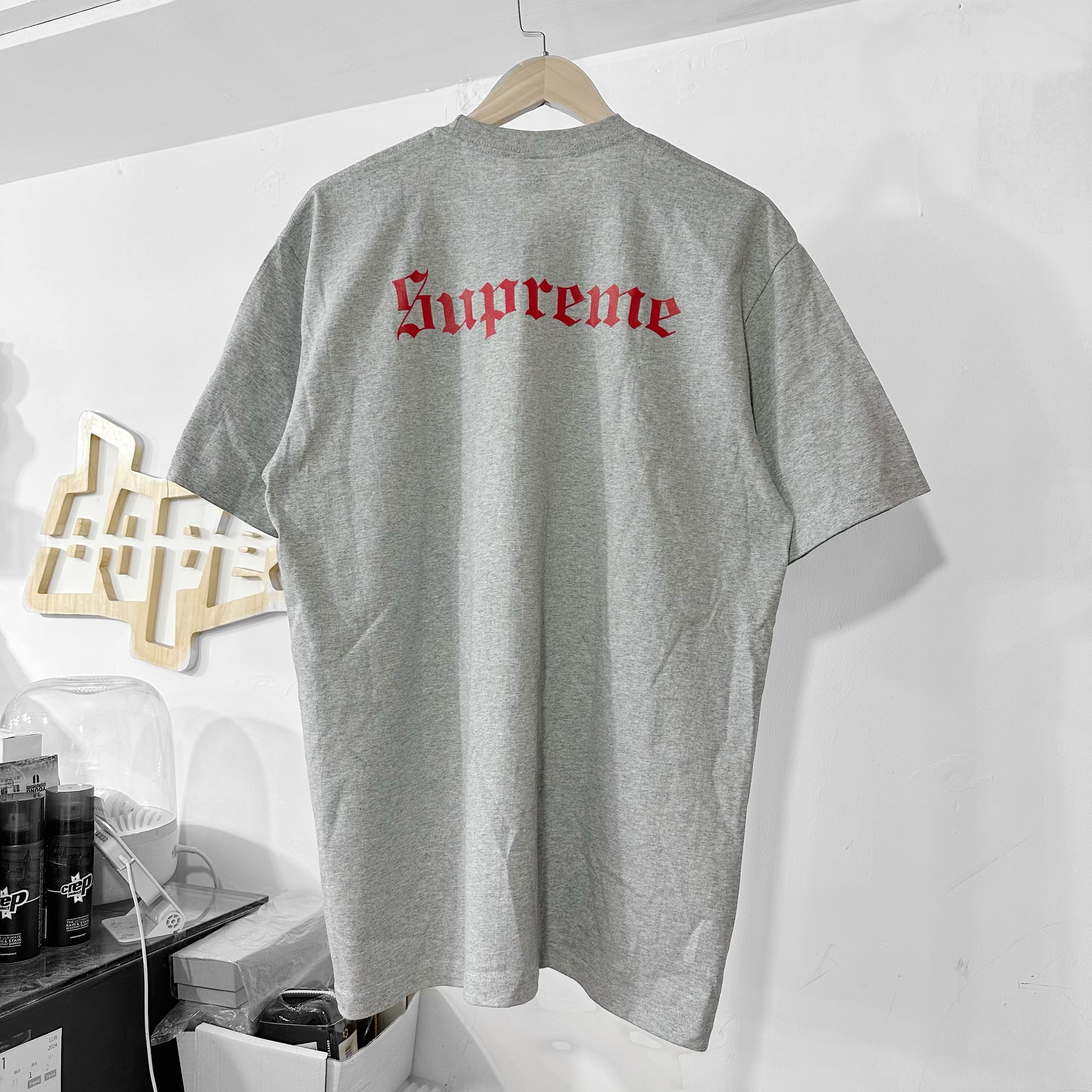 SUPREME FW24 SNOW WHITE TEE GREY白雪公主