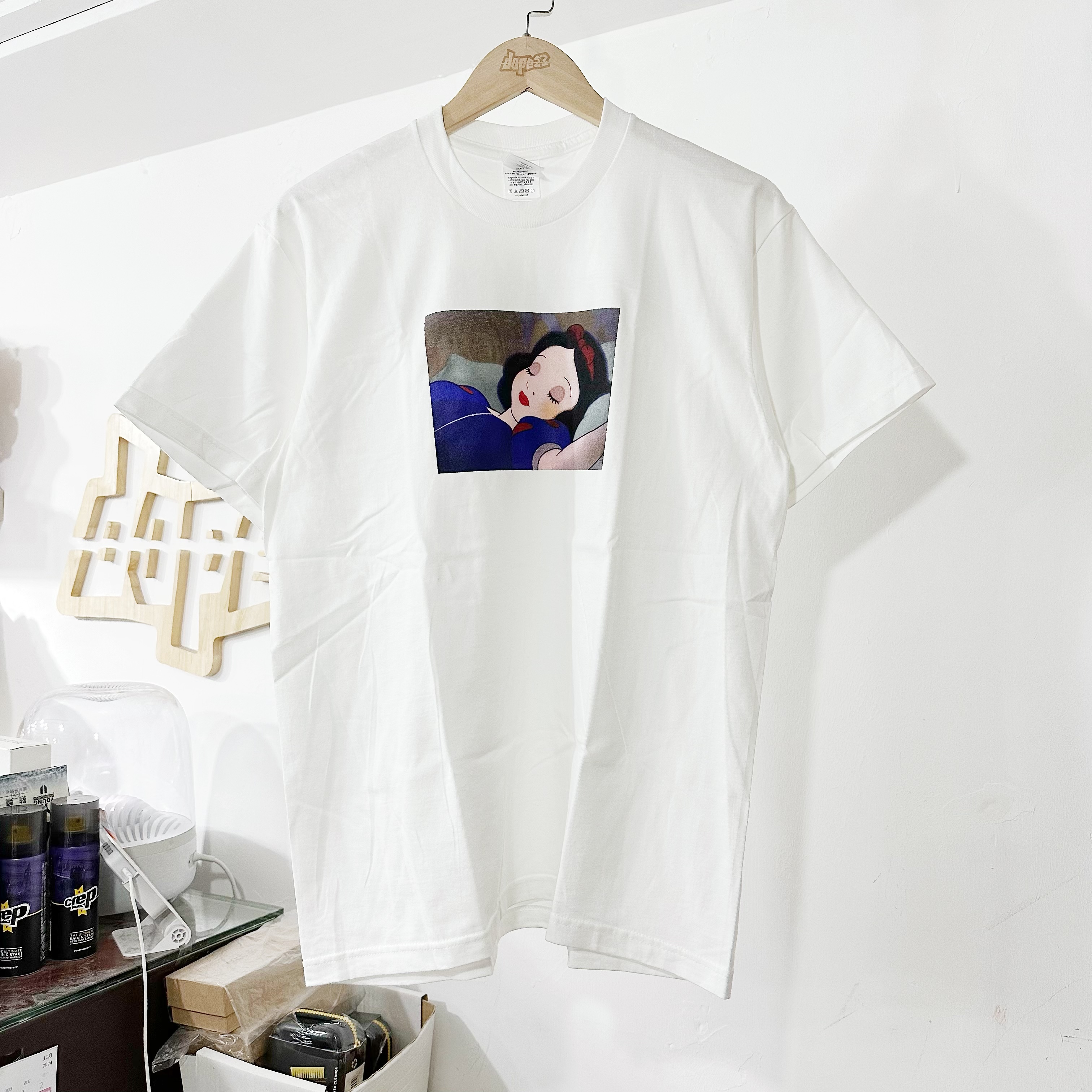 SUPREME FW24 SNOW WHITE TEE WHITE 白雪公主
