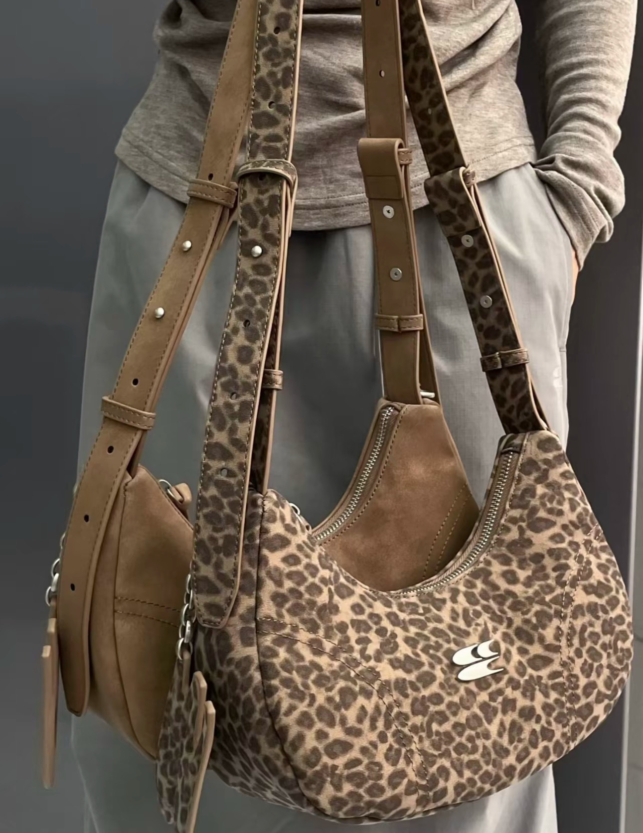 Crying Center 單肩斜跨包 (芋頭紫/泥棕色/豹紋)