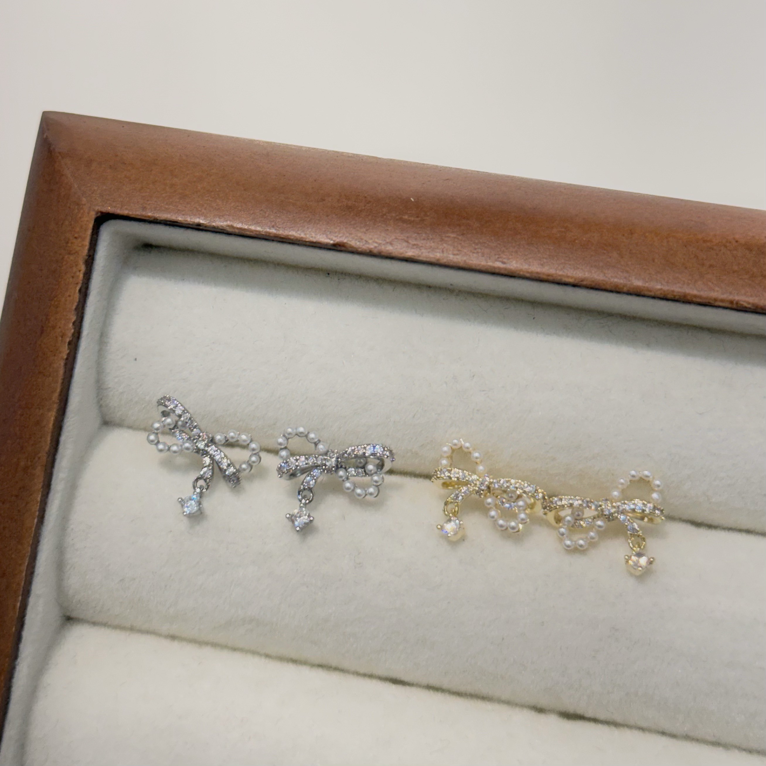 珍珠排鑽蝴蝶結單鑽小垂吊