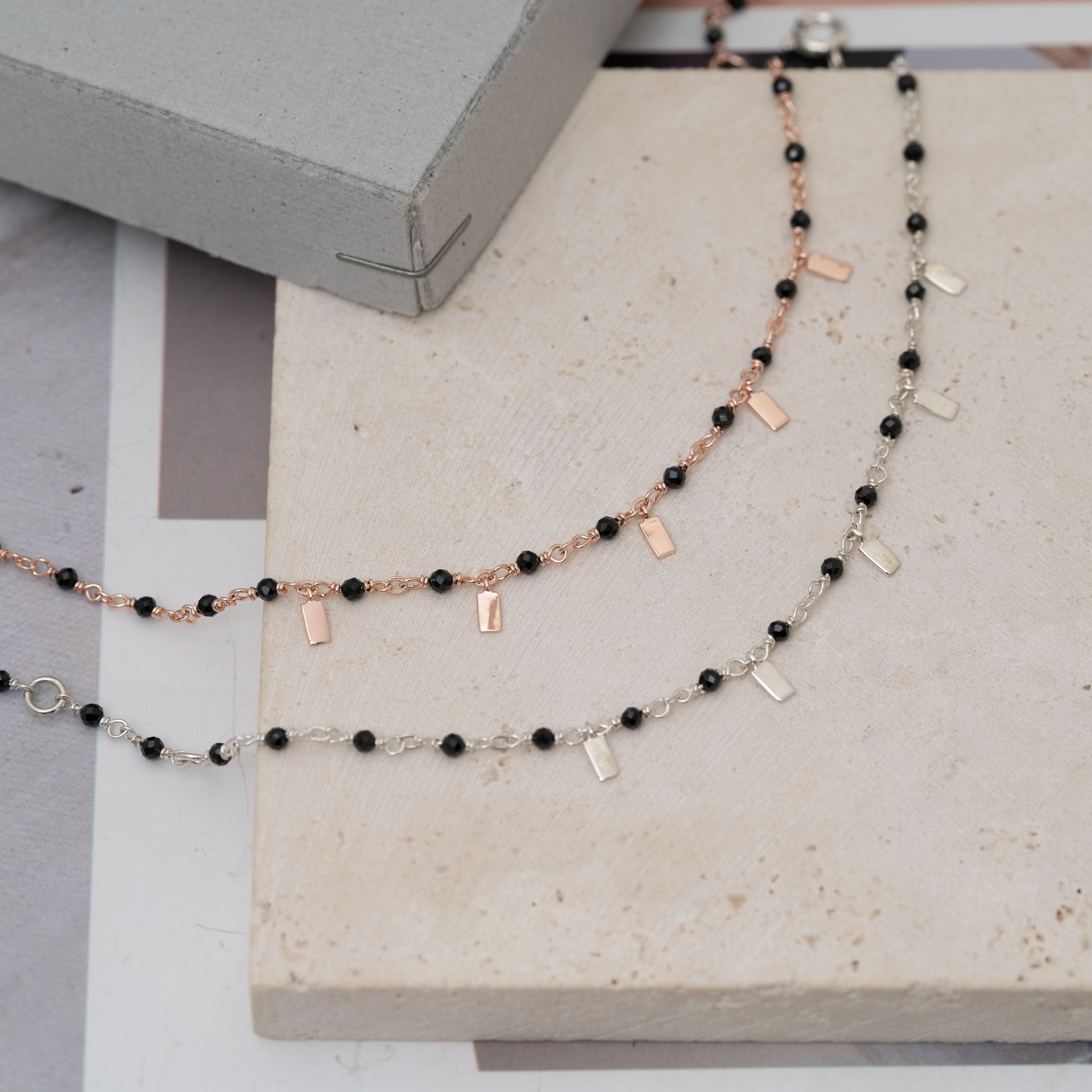 Svb44 (spinel)(黑尖晶石）