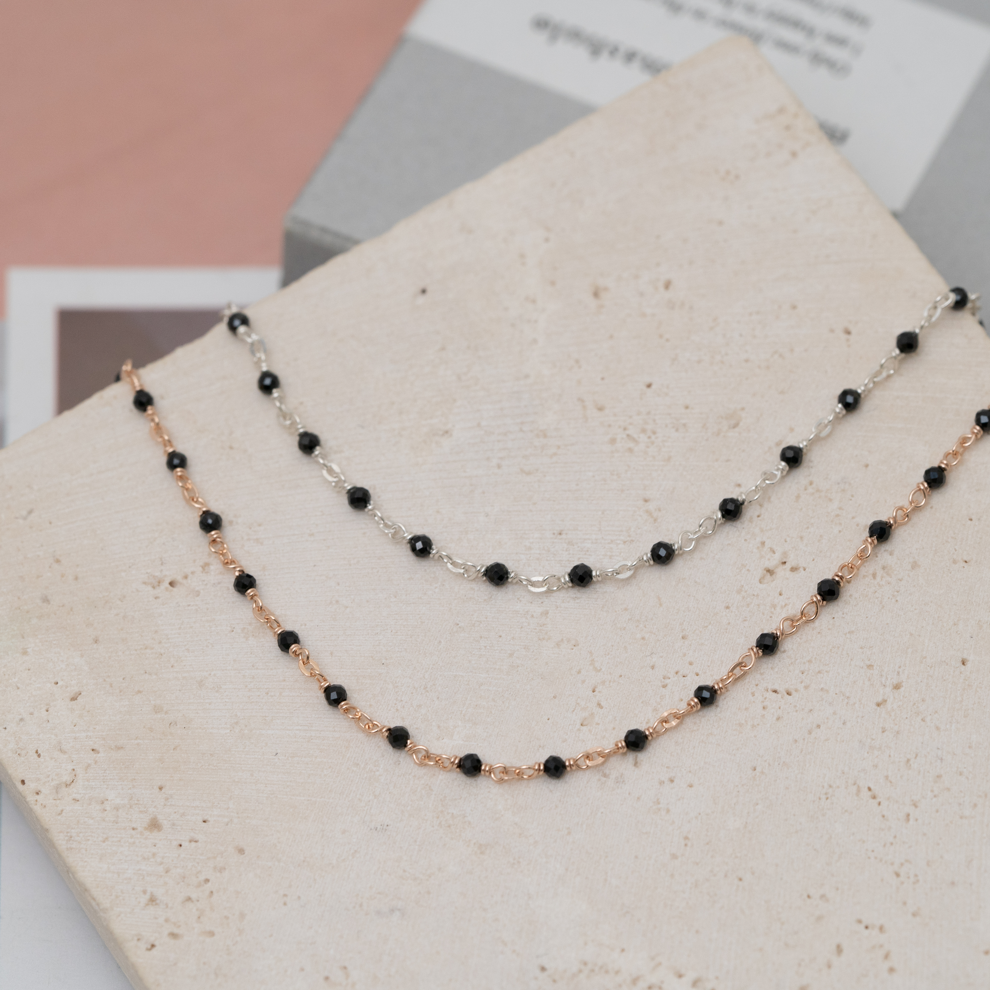 Svn51 (spinel)(黑尖晶石）