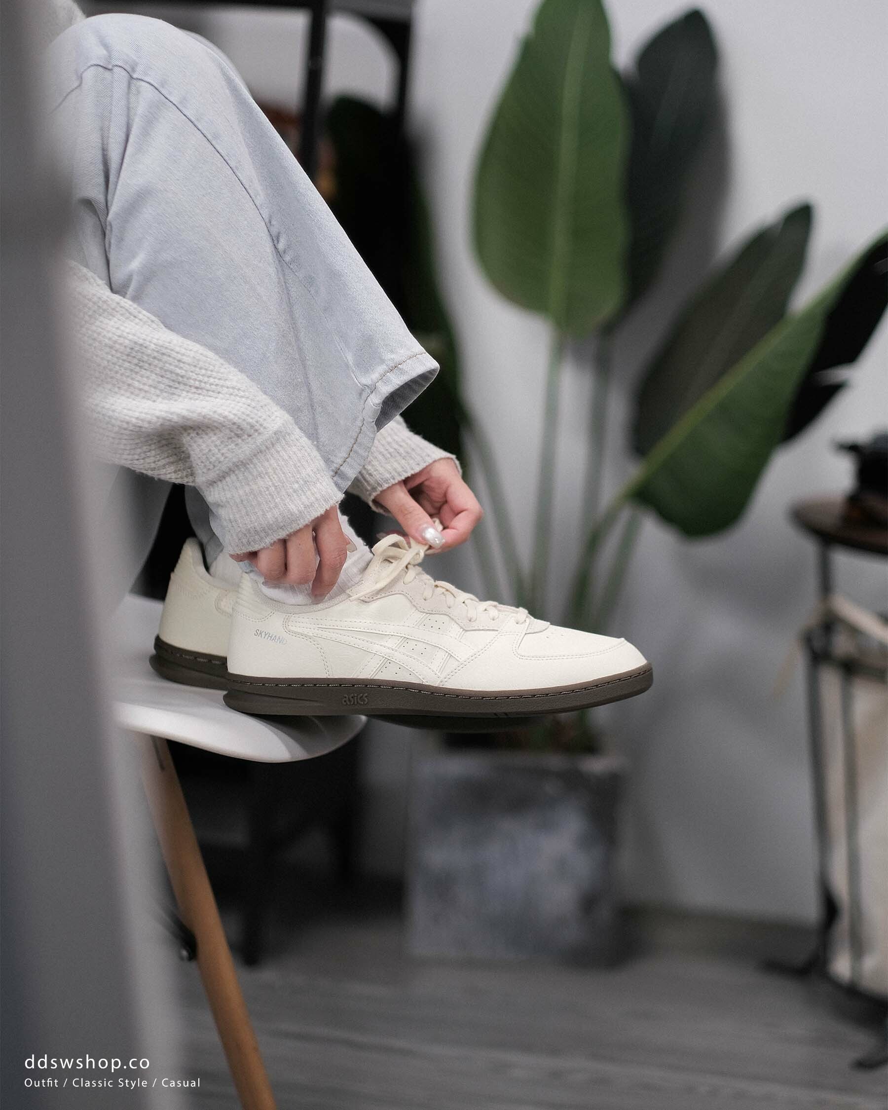 "代購" ASICS SKYHAND OG 運動休閒鞋 奶油白 1203A451-200