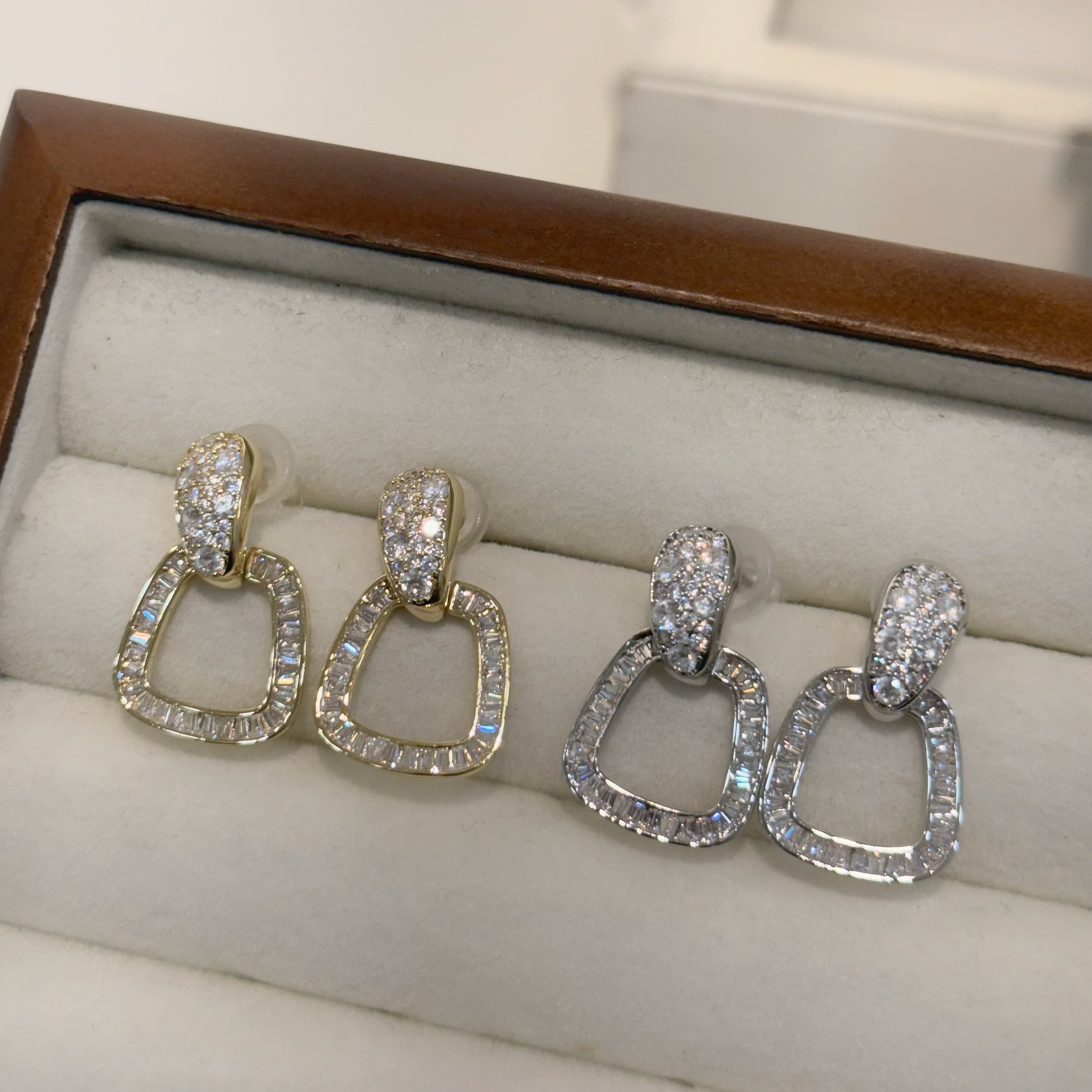 排鑽鋯石梯形垂吊