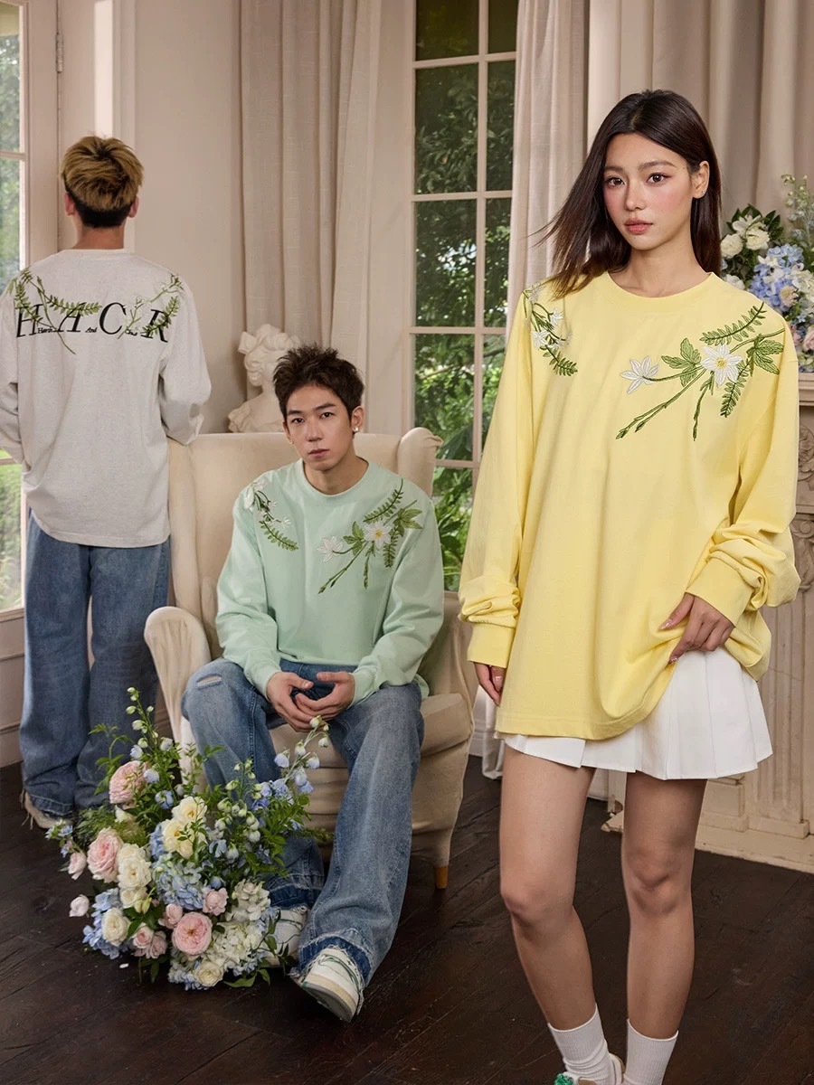 Harsh and Cruel 刺繡花卉 花環 背後Logo 薄長袖 HL243020386