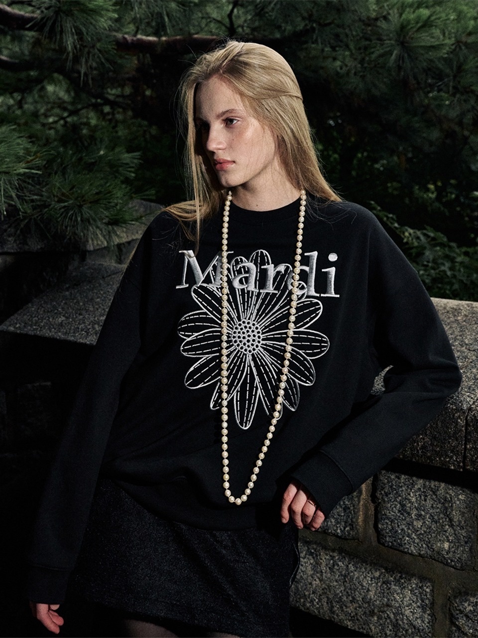 MARDI MERCREDI - SWEATSHIRT FLOWERMARDI NEEDLEWORK (BLACK LIGHTGREY)