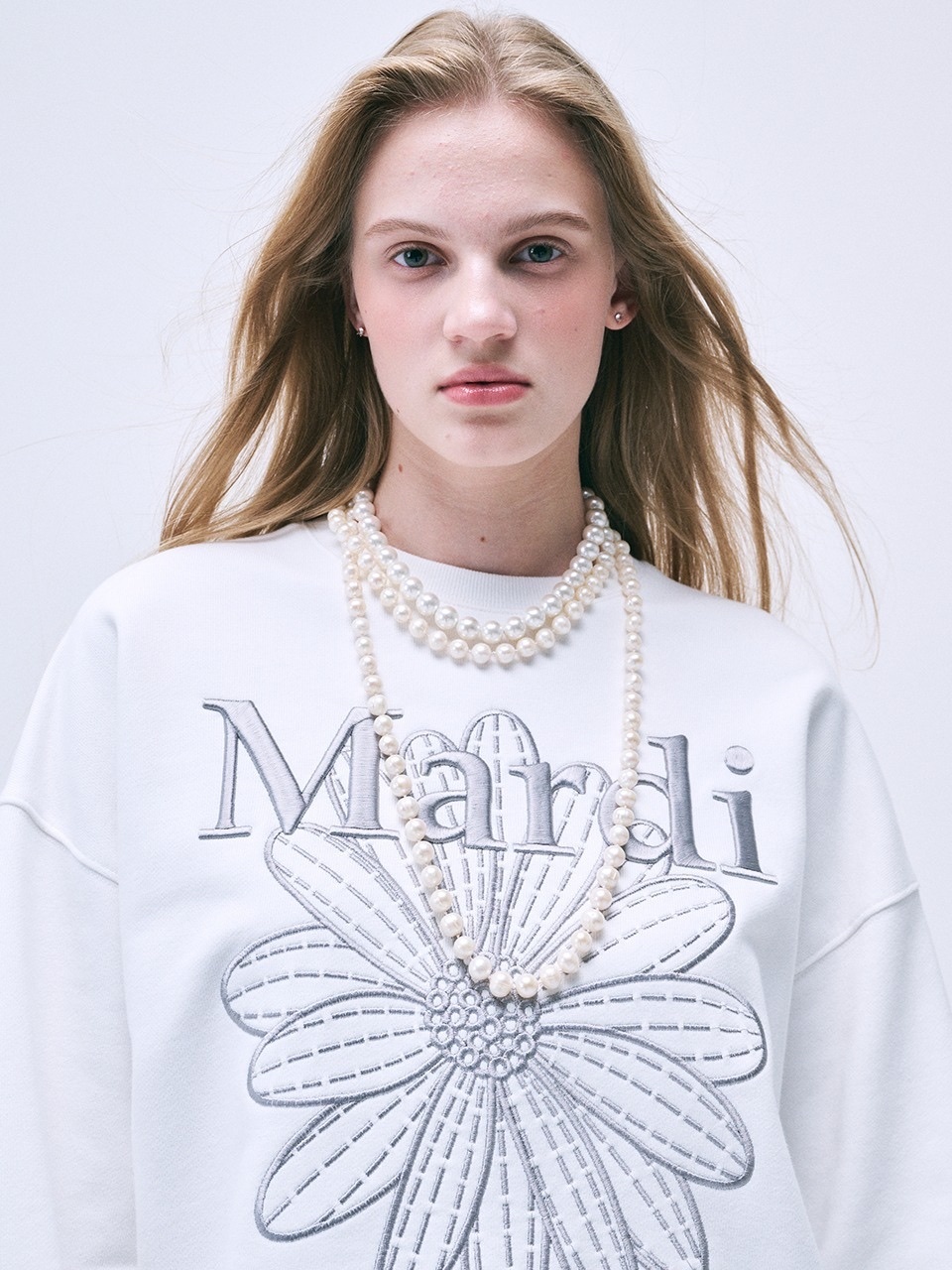 MARDI MERCREDI - SWEATSHIRT FLOWERMARDI NEEDLEWORK (WHITE GREY)