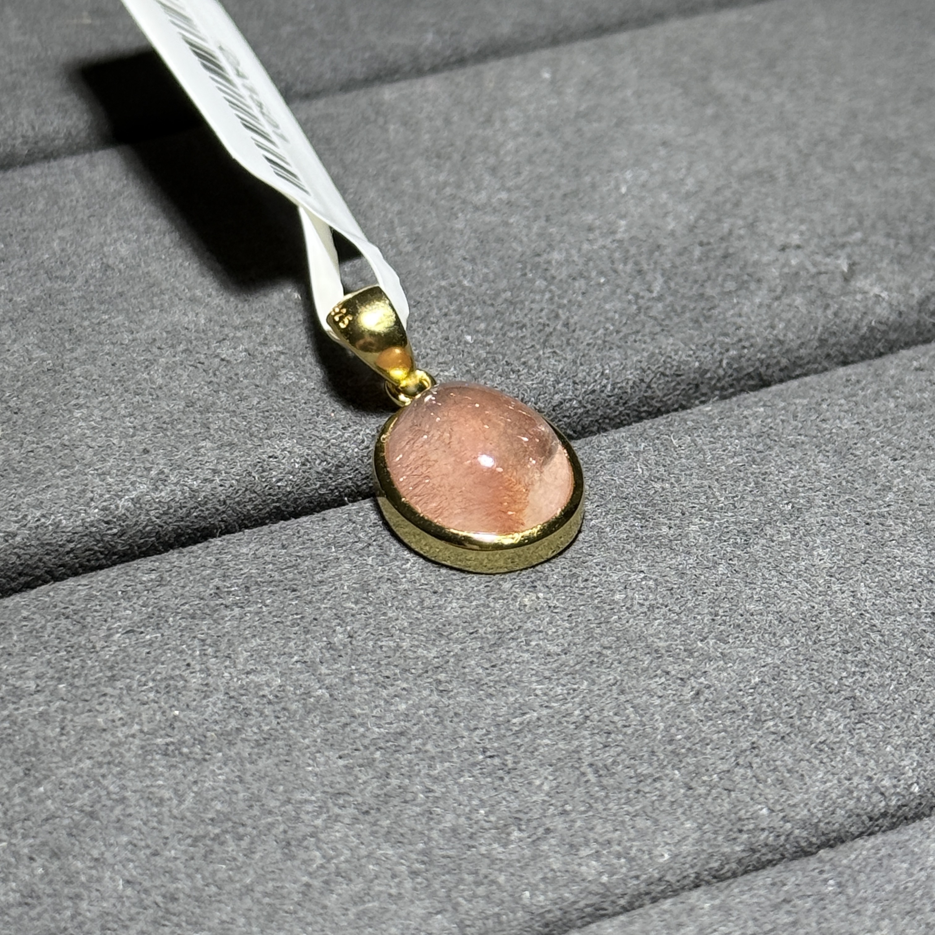 俄羅斯士多啤梨晶吊墜 CA1501