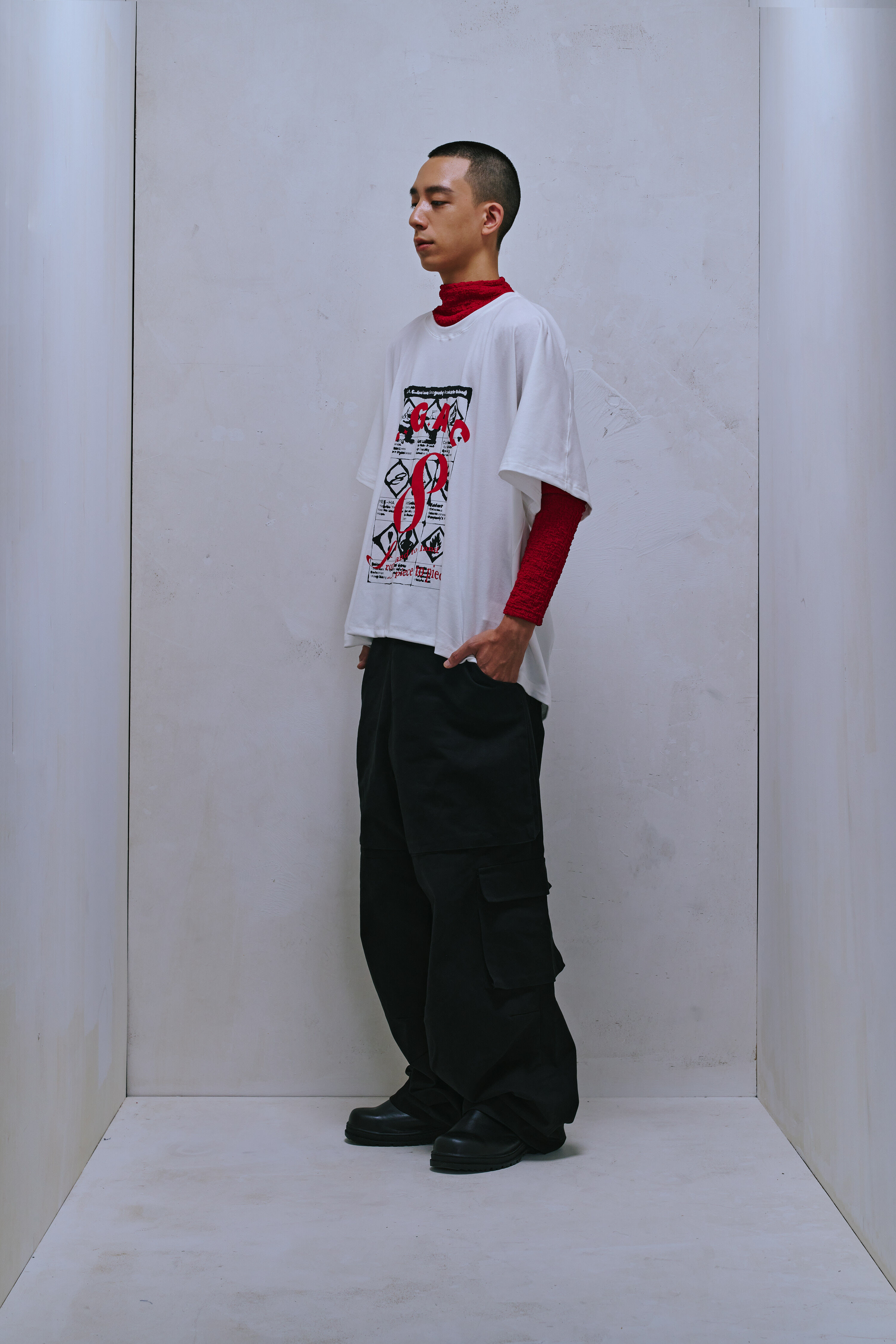 POSTER PRINT SHORT-SLEEVE “JUST LIKE T” TEE