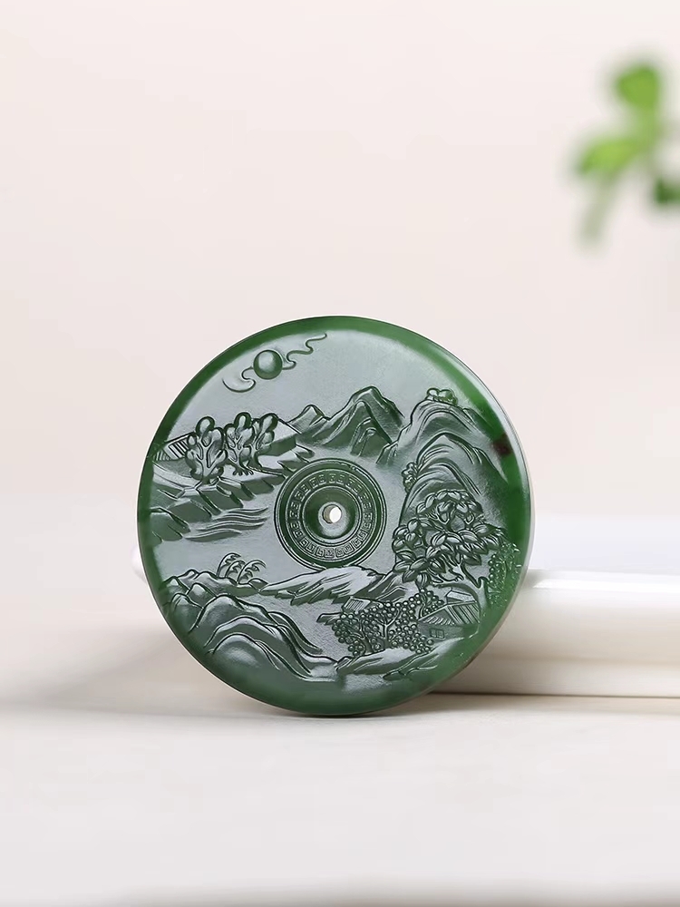 1030140 和田玉山河秀色掛件 (49mm直徑)