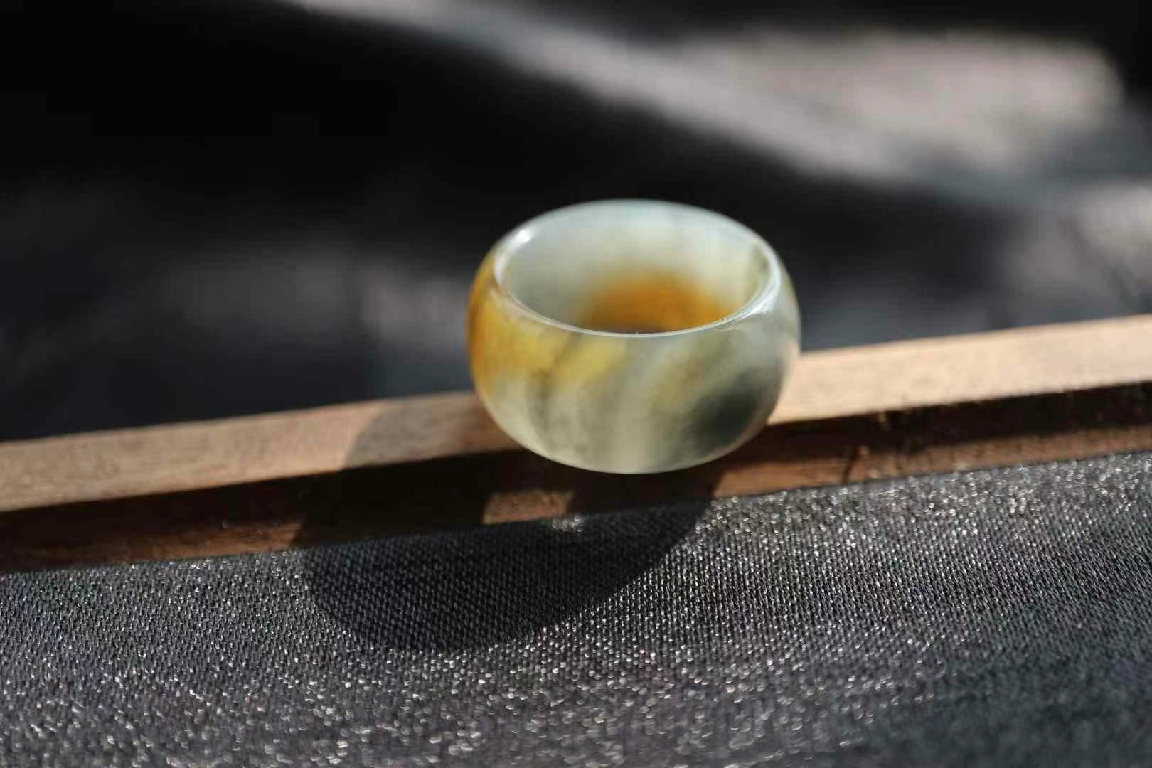 1030726 和田玉樓蘭三色指環 (內徑 17.8mm)