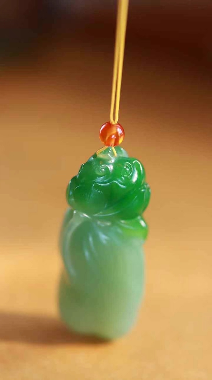 1030728 和田玉蓮花吊墜