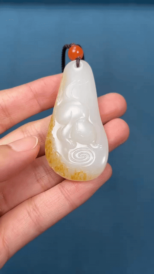 1030243 和田玉籽料耄耋富貴