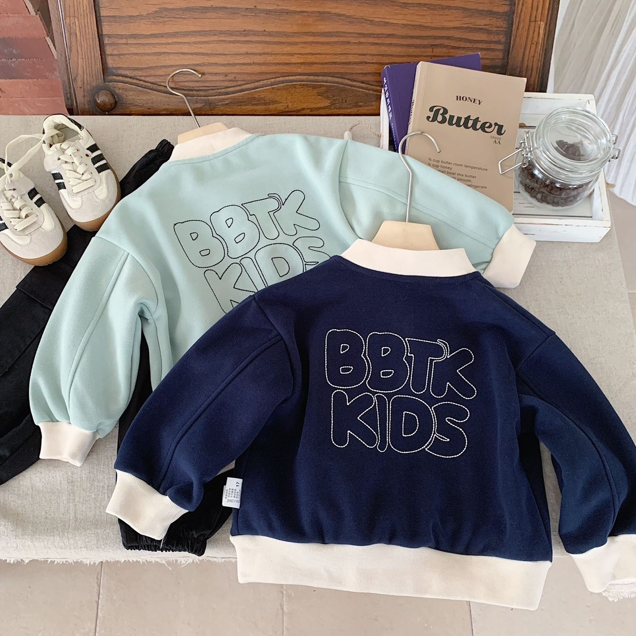 好看字母棒球外套