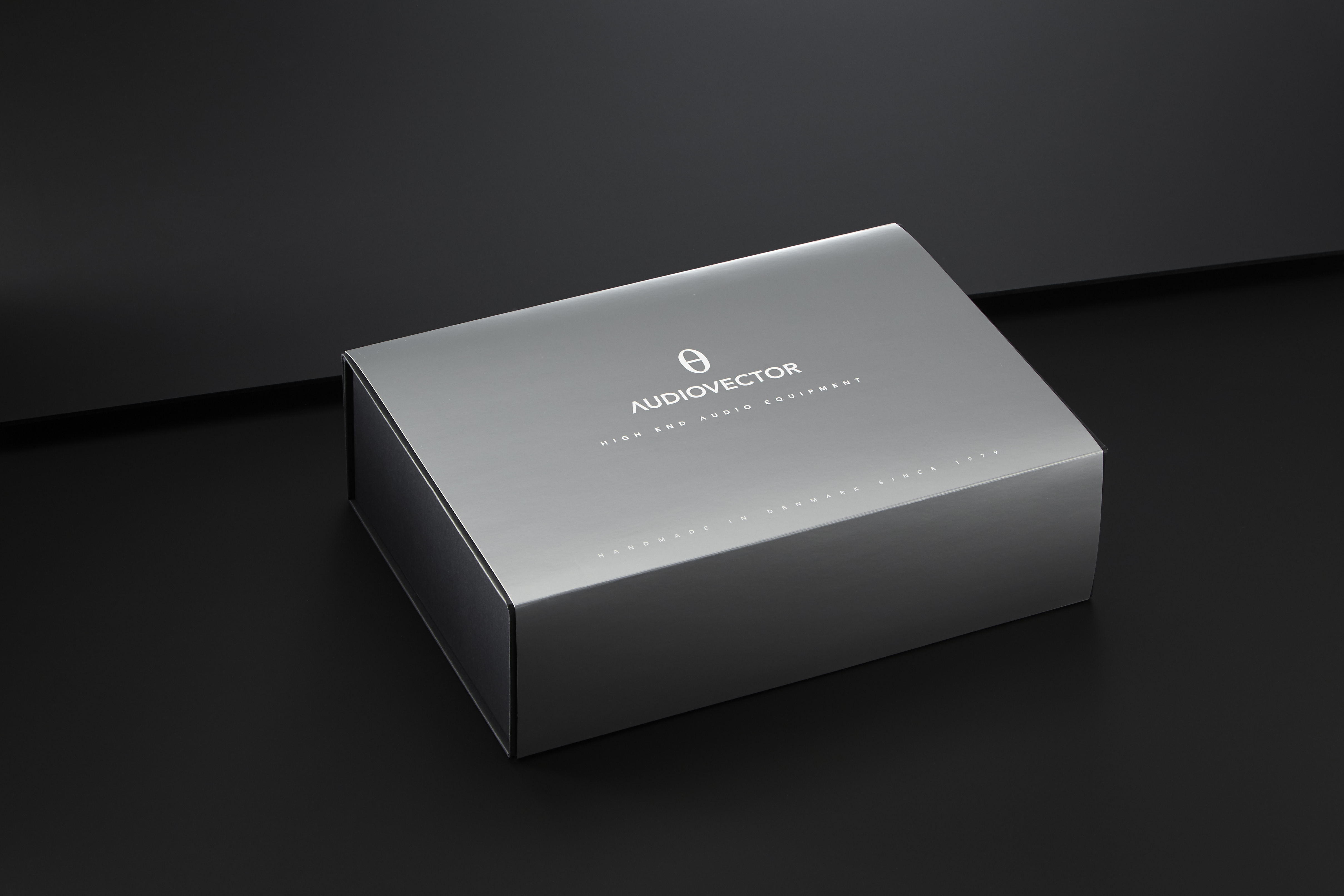 Audiovector Zero Signature Speaker Cable Box