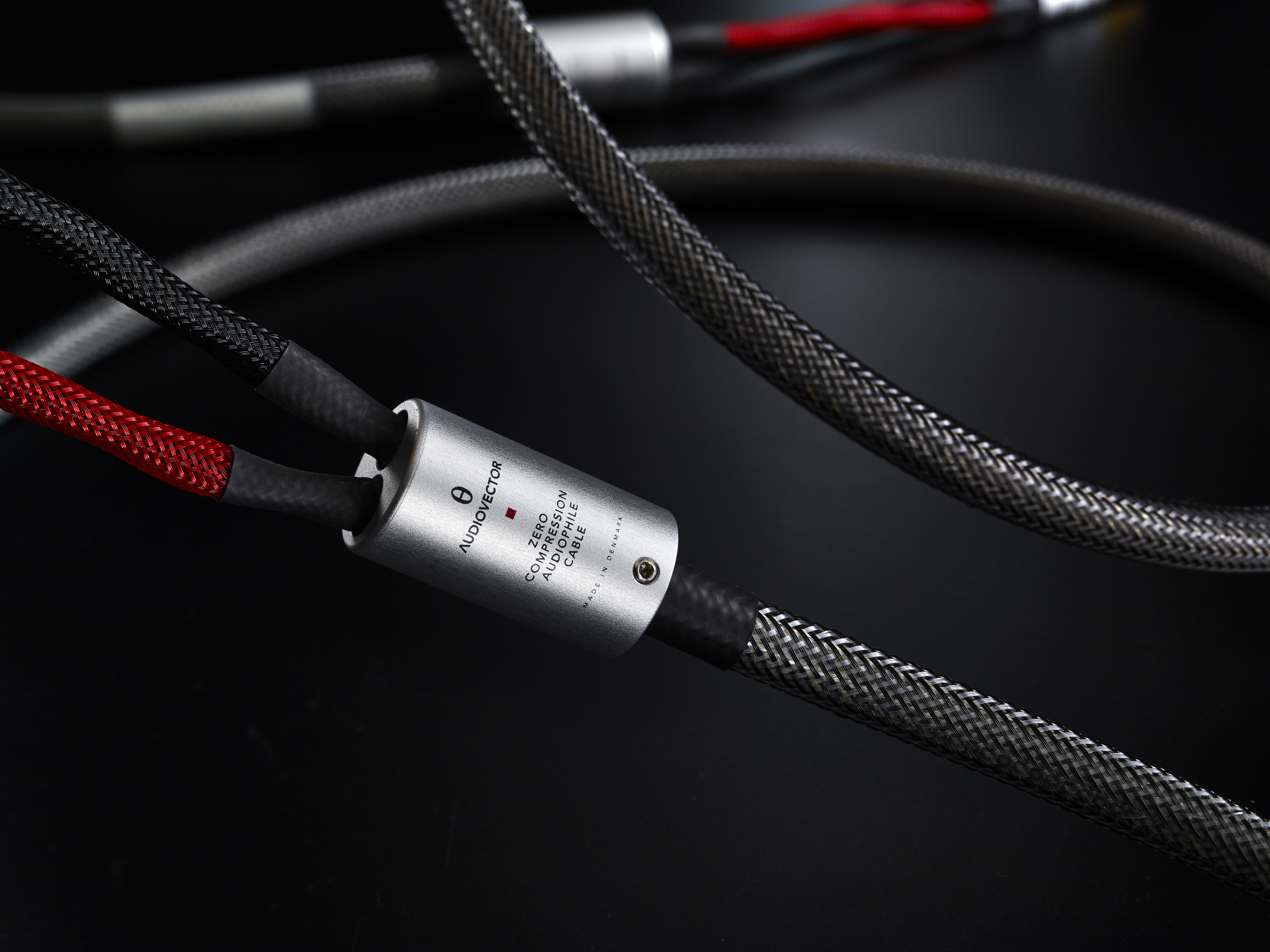 Audiovector Zero Arreté Speaker Cable Detail