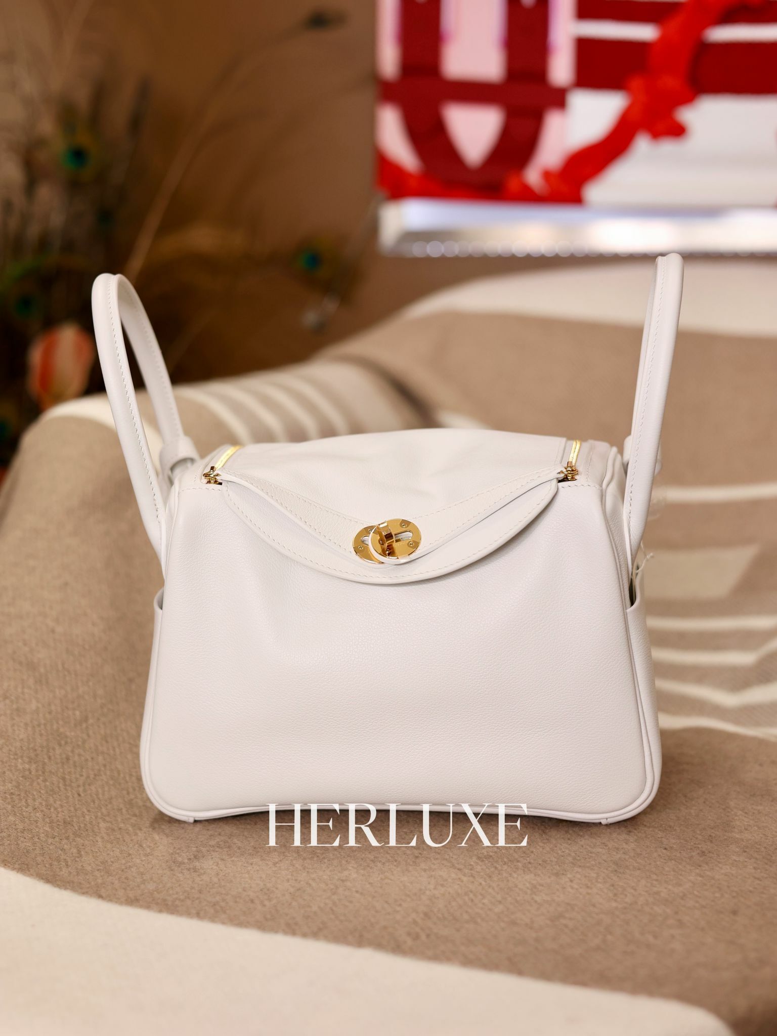 Lindy 26 0U new white cc evercolor W