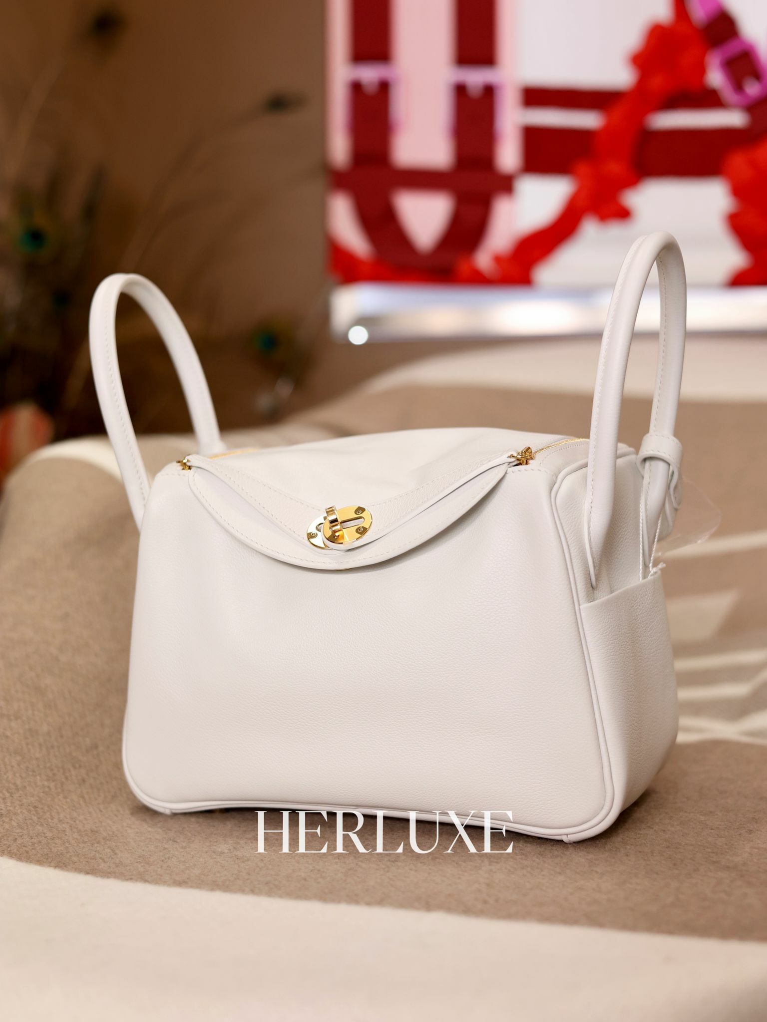 Lindy 26 0U new white cc evercolor W
