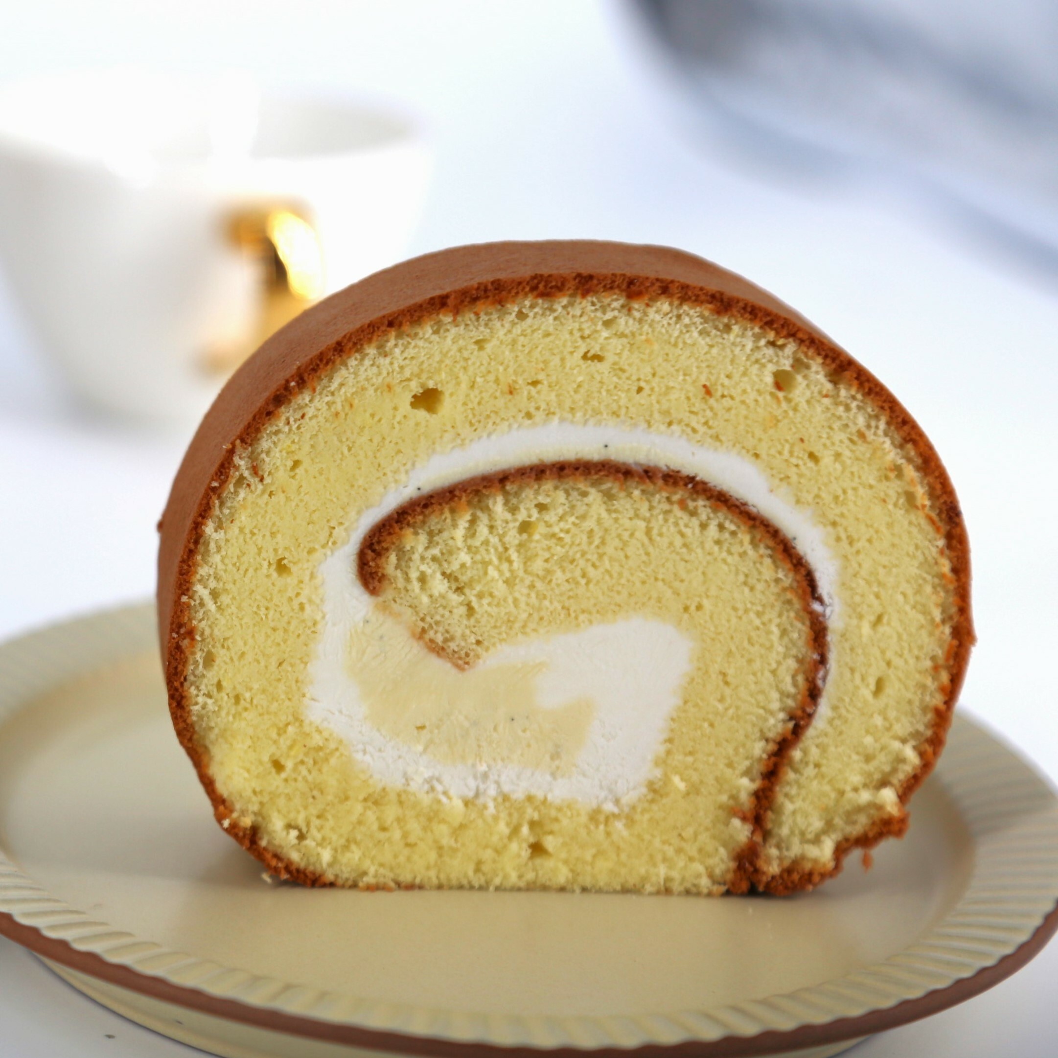 國民甜點｜卡士達生乳捲