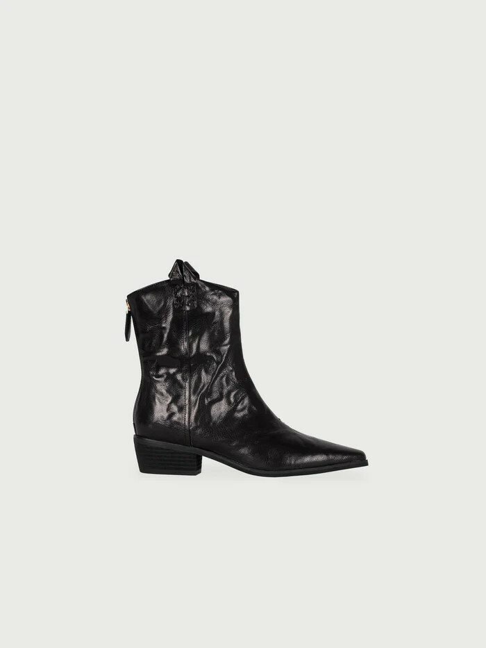 LB #X9608 Wrinkled Patent Leather Boots