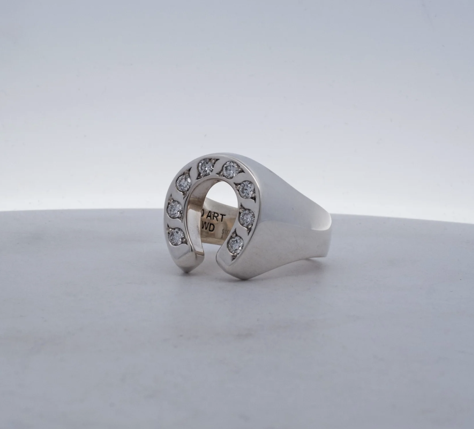 HORSESHOE RING – WHITE DIAMONDS – AA
