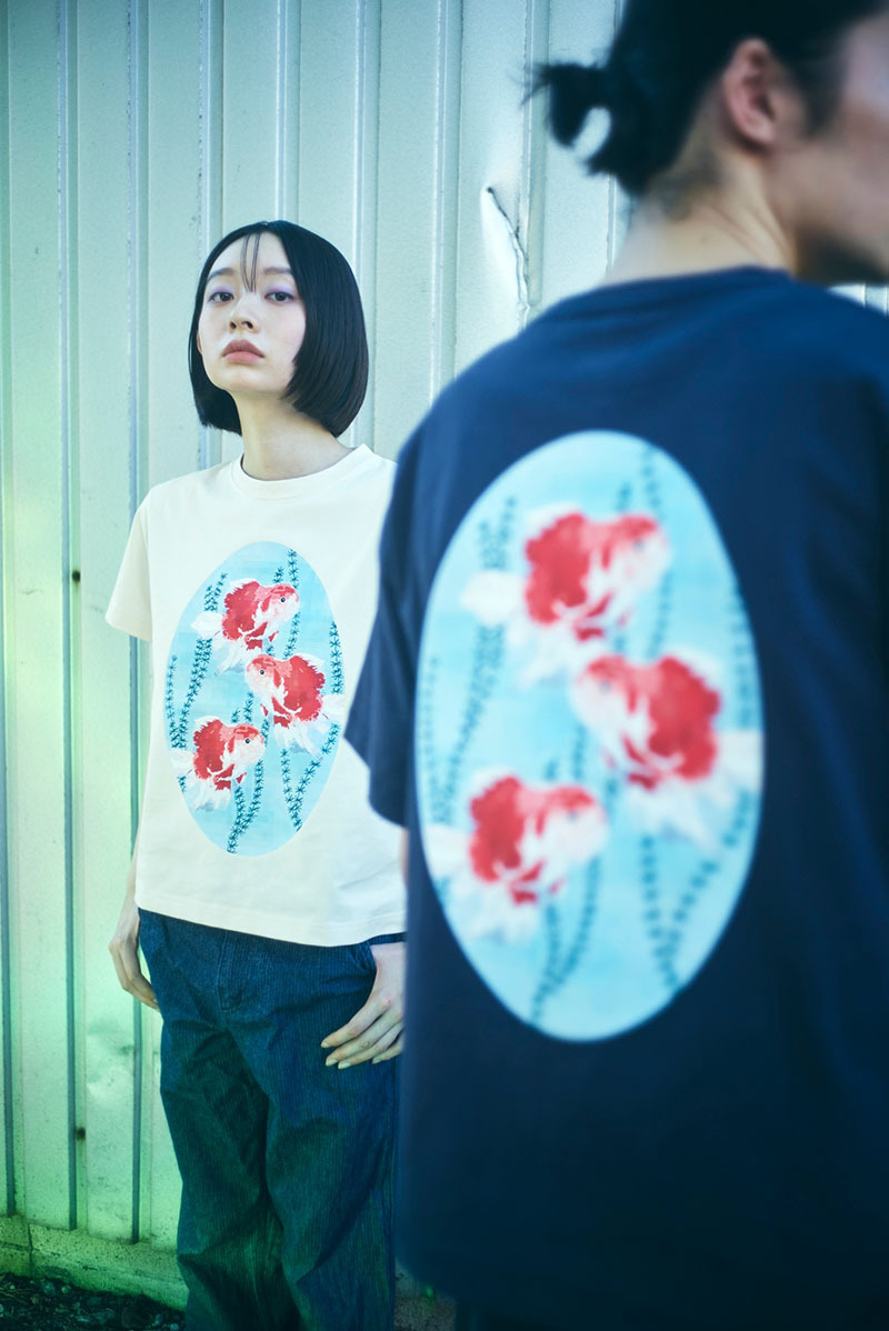 Goldfish in Grocery Store T-shirt Cream