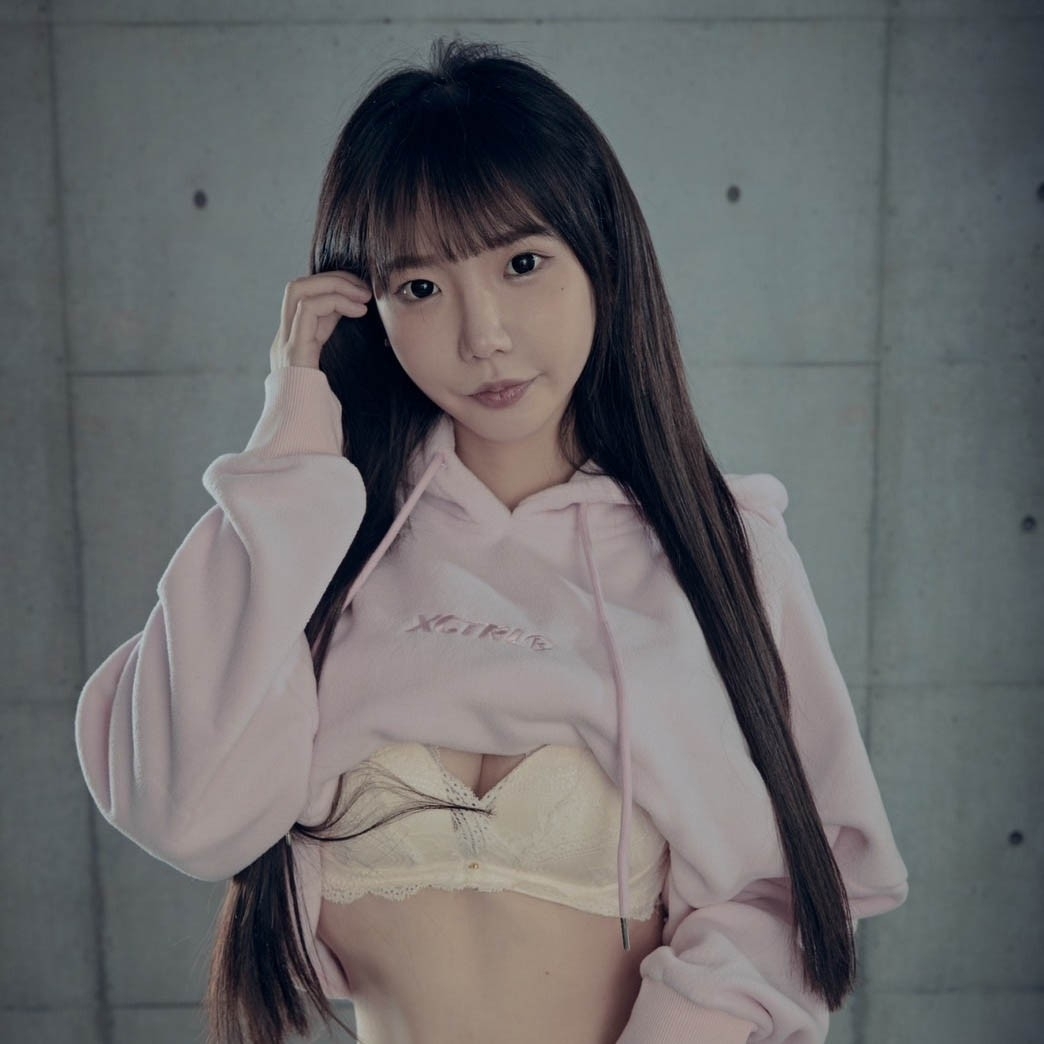 XCTRL 落肩羊羔毛寬版帽T-粉