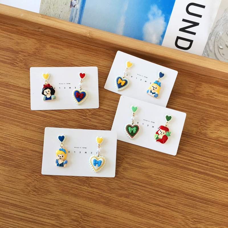 愛心童話不對稱耳環
