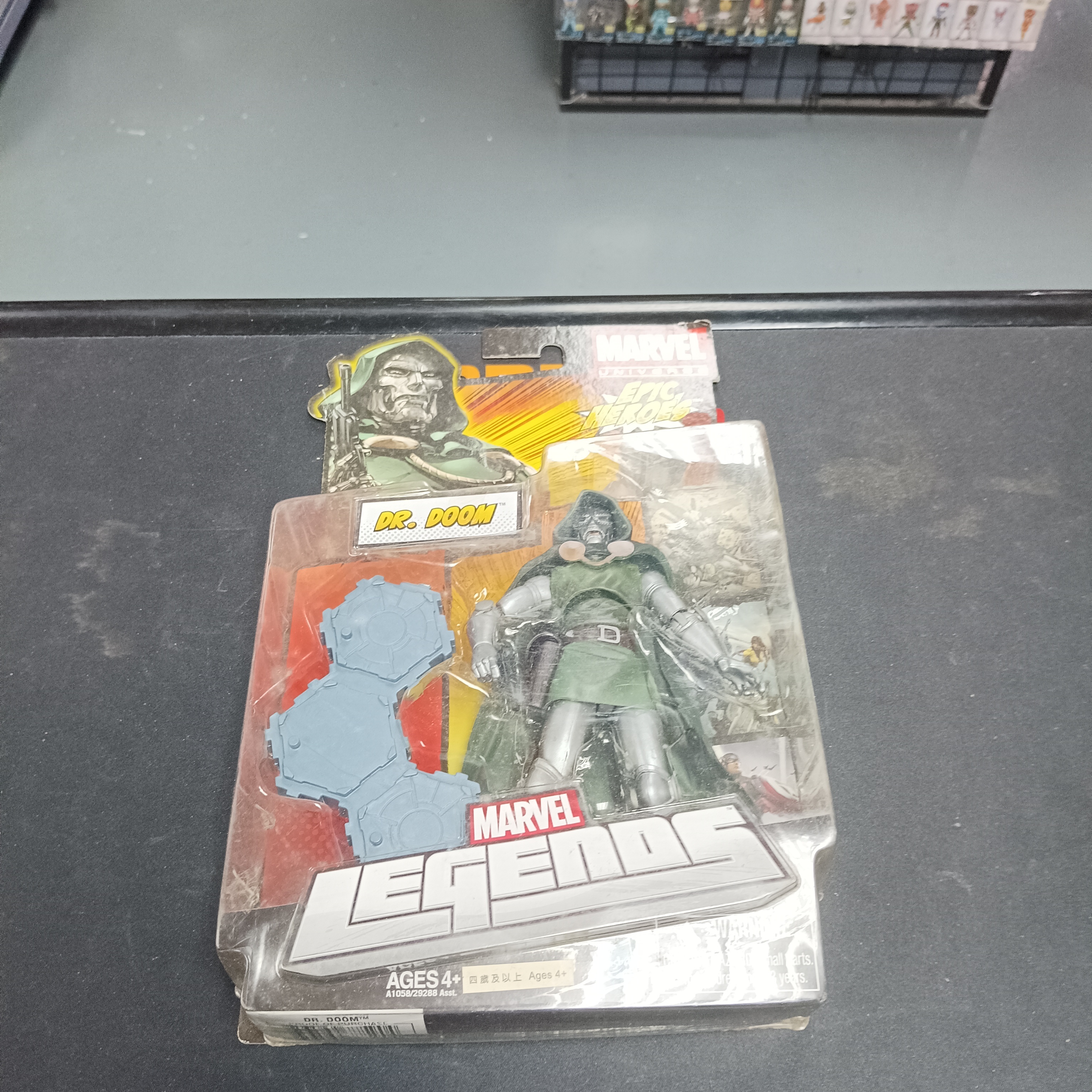 寄賣-其它-Marvel Legends Doctor Doom