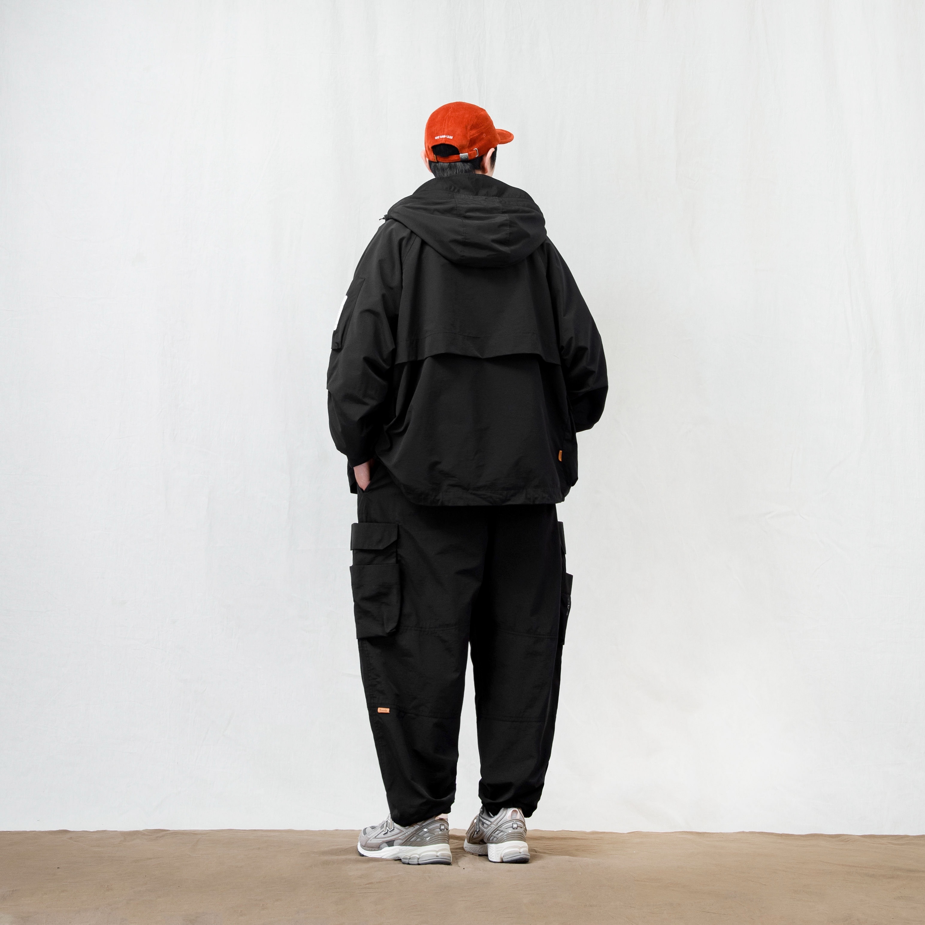 PERSEVERE WATER-REPELLENT MULTI-POCKET CARGO PANTS - BL