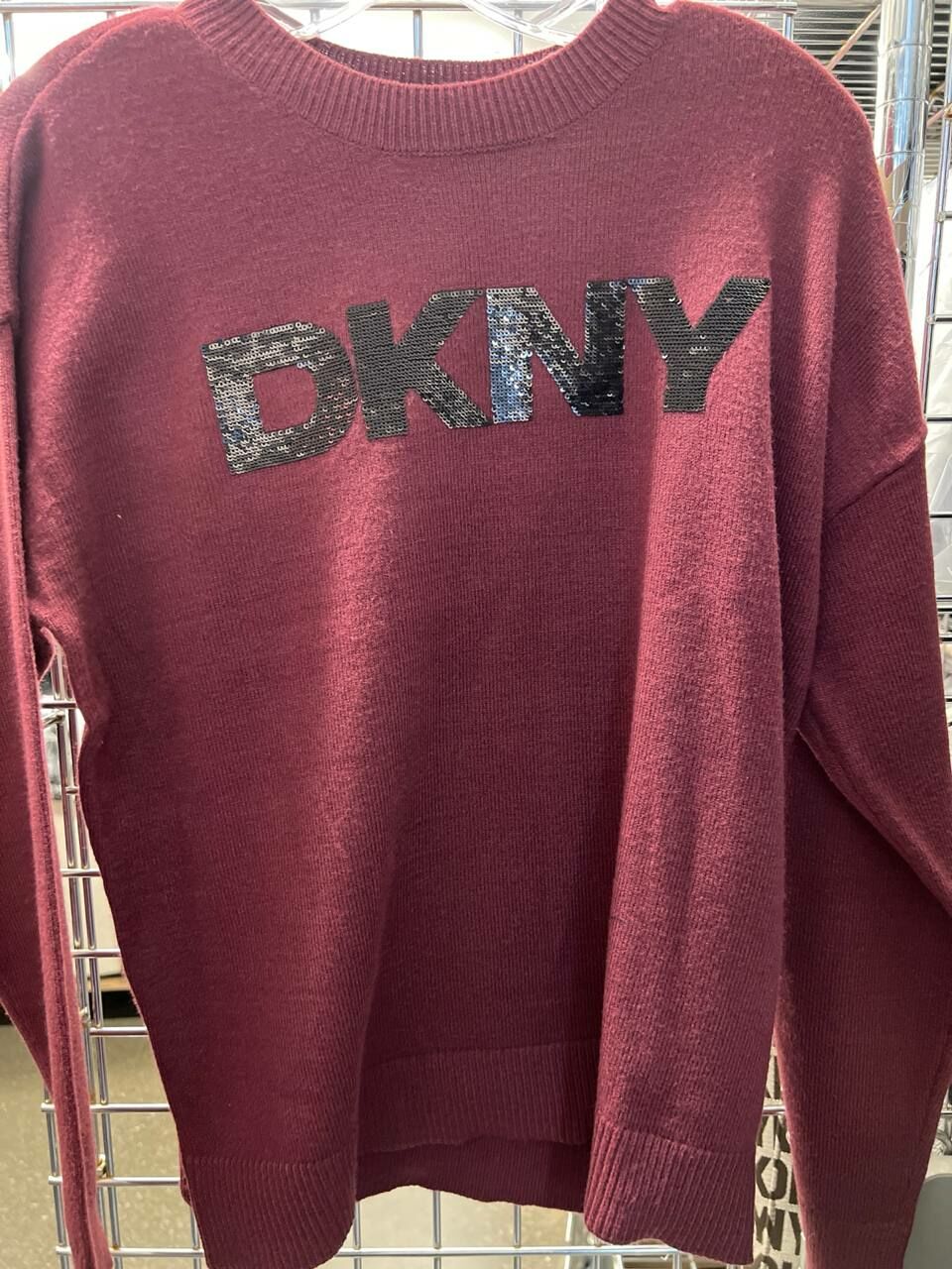[S] DKNY SEQUIN LOGO EMBELLISHED SWEATER,BURGUNDY/BLACK, DJ4R0407-BUB (SD1096)