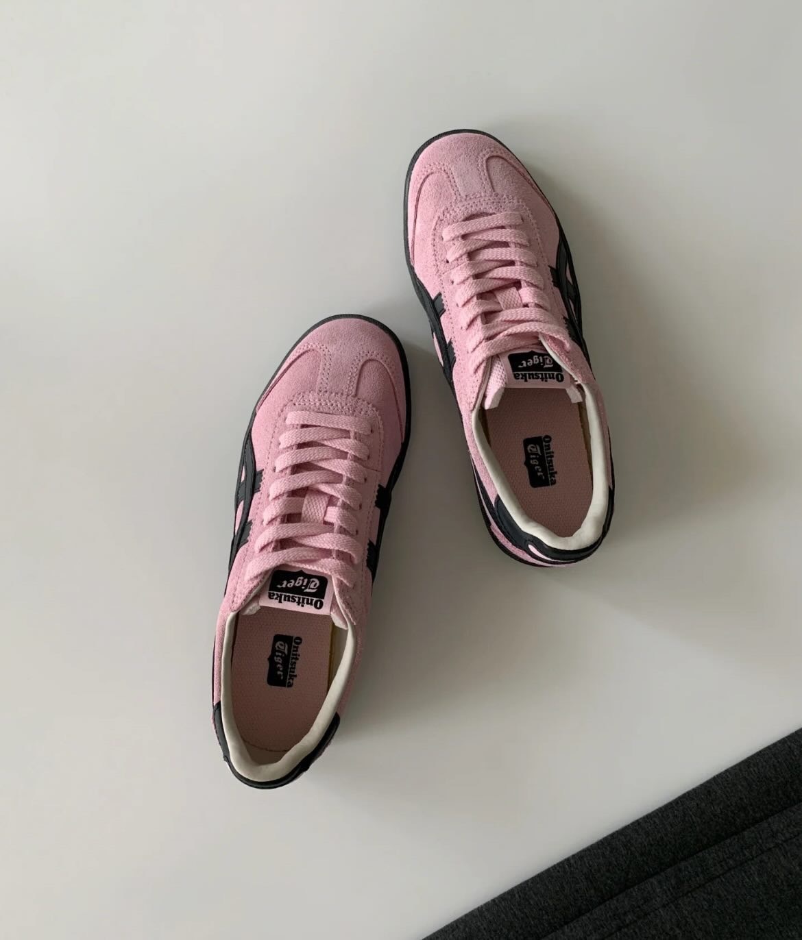 Onitsuka Tiger 鬼塚虎 TOKUTEN 櫻花粉