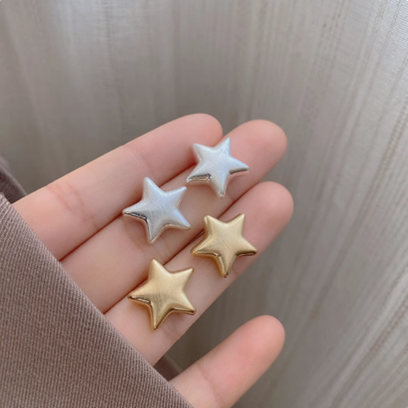 磨砂胖星星耳環