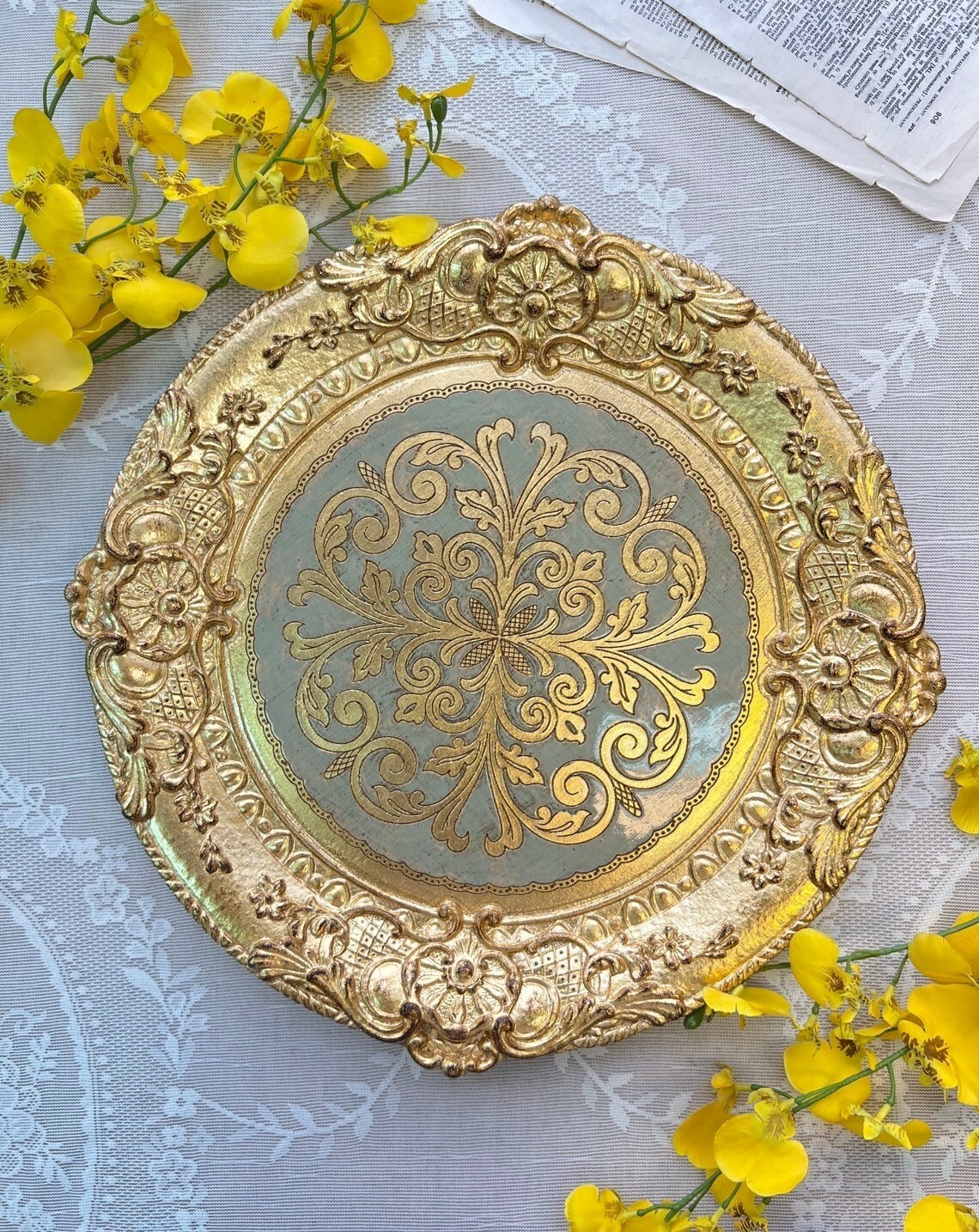 維多利亞骨瓷 義大利佛羅倫斯傳統花紋餐盤裝飾墊-亮金