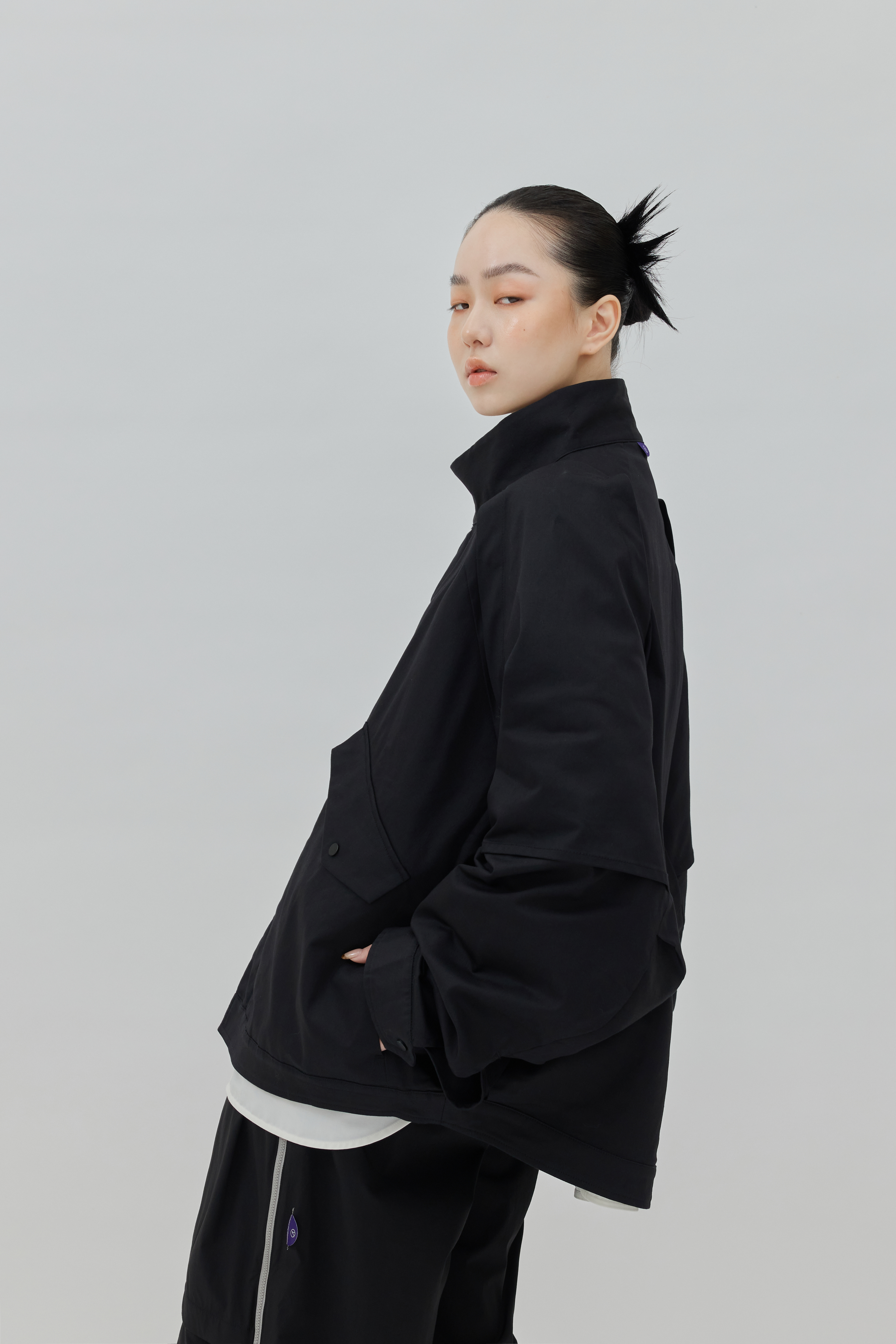 Wide-Sleeve Stand Collar Jacket｜Black