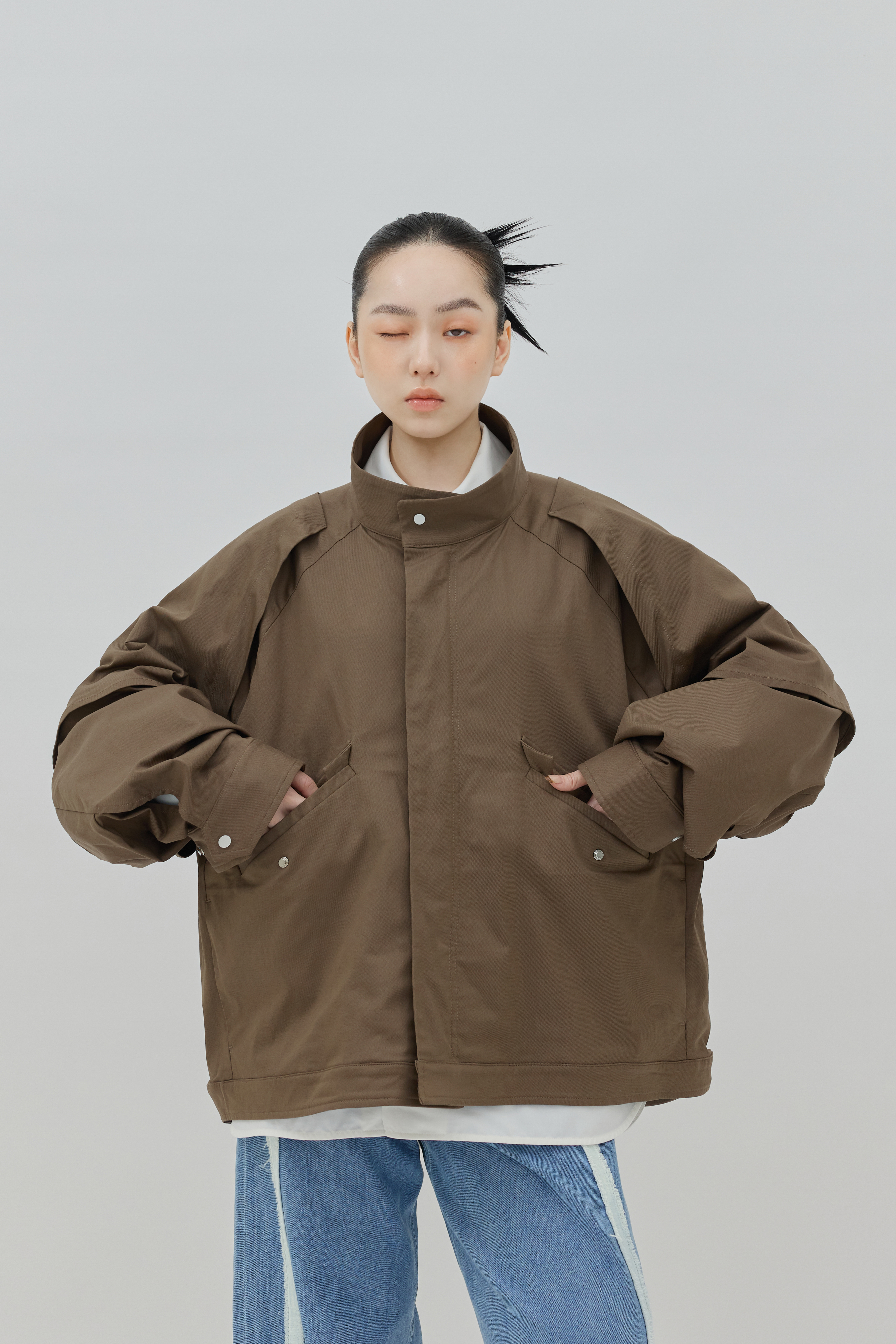 Wide-Sleeve Stand Collar Jacket｜Coffee