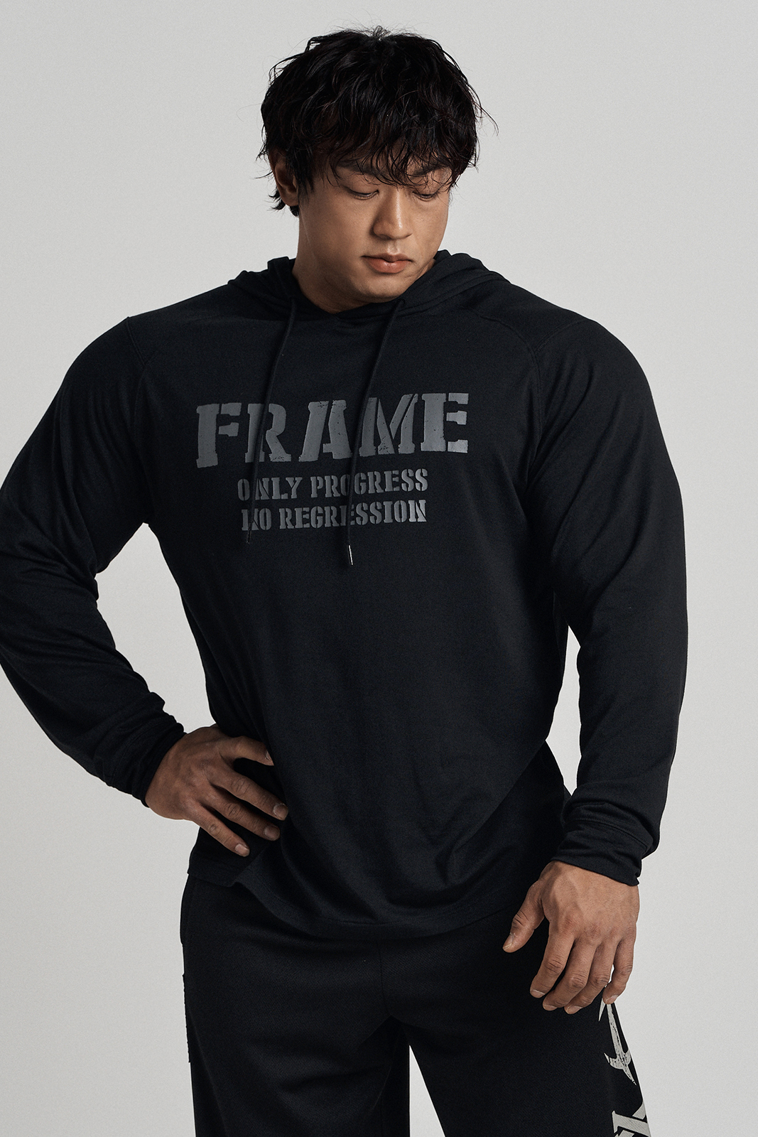 HDEX Frame Muscle Fit Hood Long Sleeve - BLACK