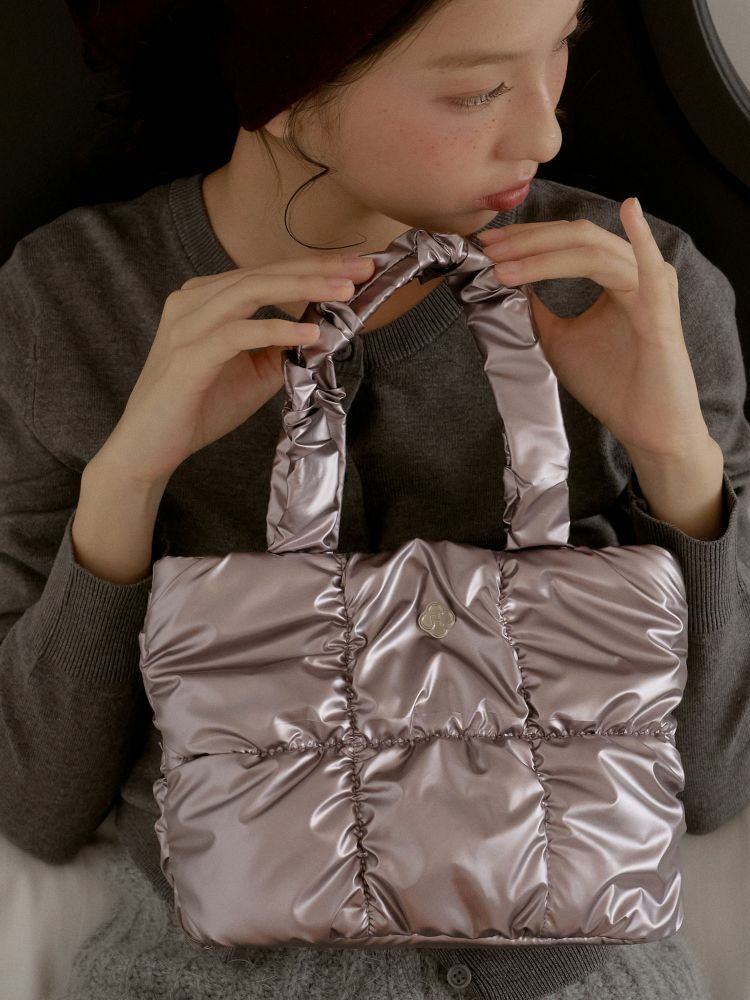 HEEARI Rosy Shirring Padding Tote Bag