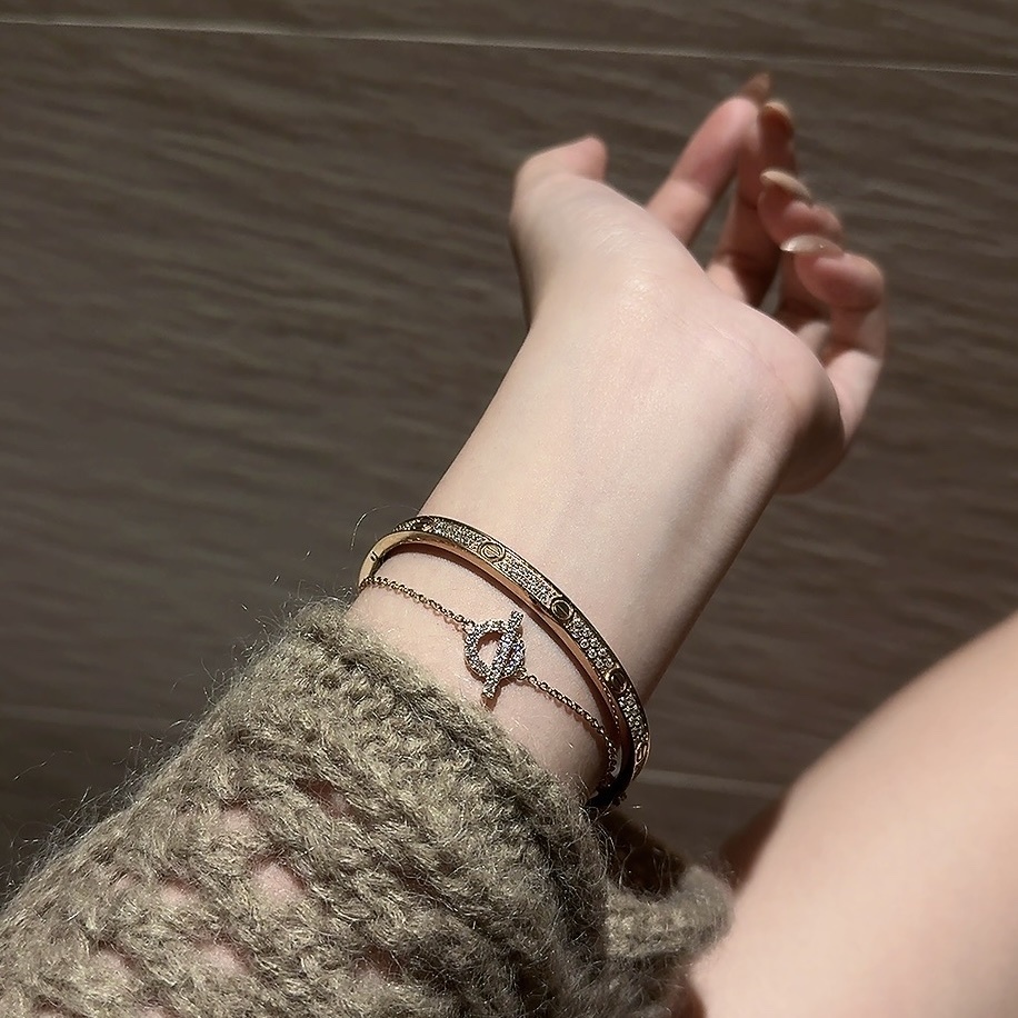 18k H”personalized 小Q滿鑽高奢定製手鍊